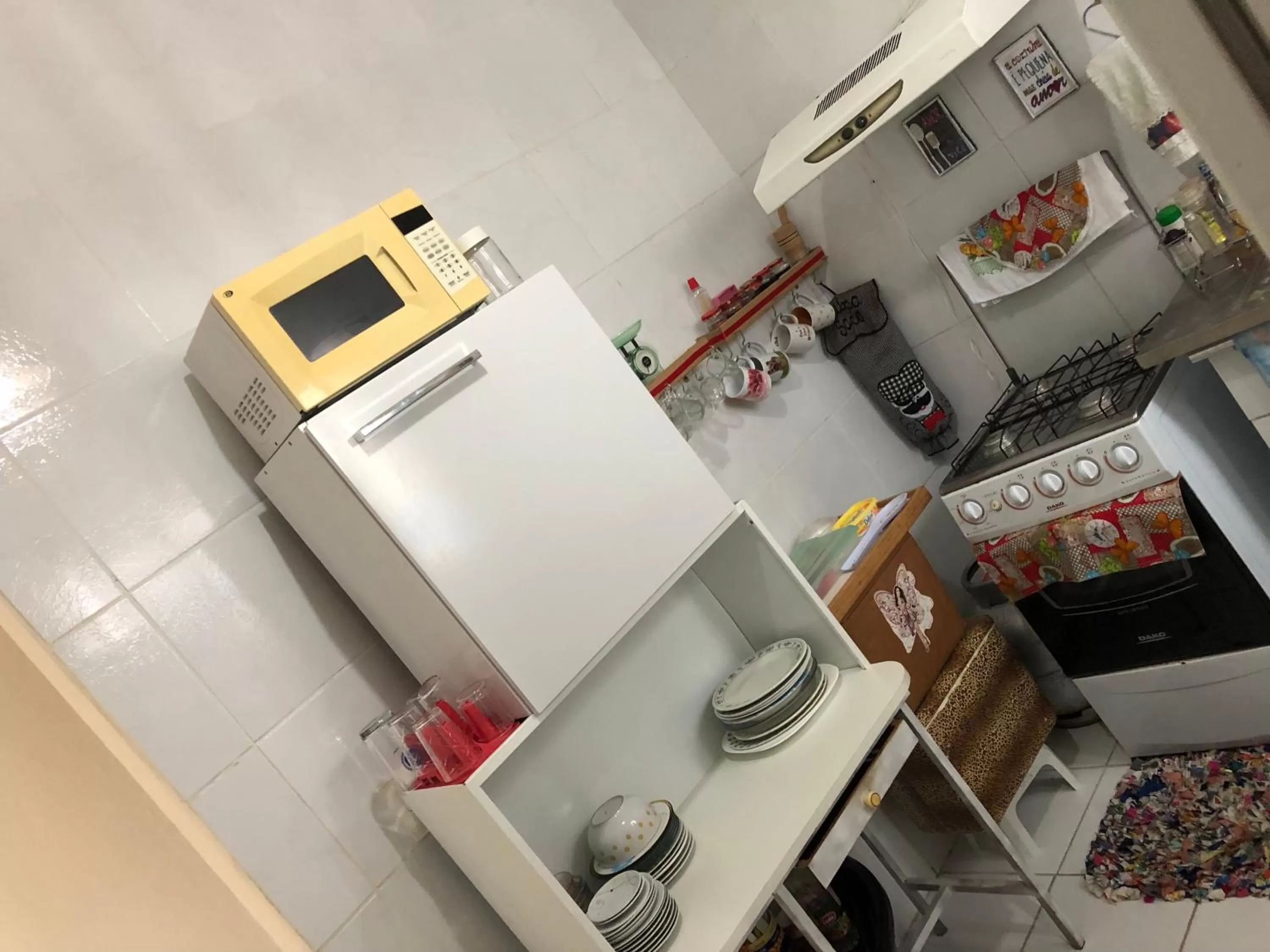 Kitchen or kitchenette in Hostel Das Canárias