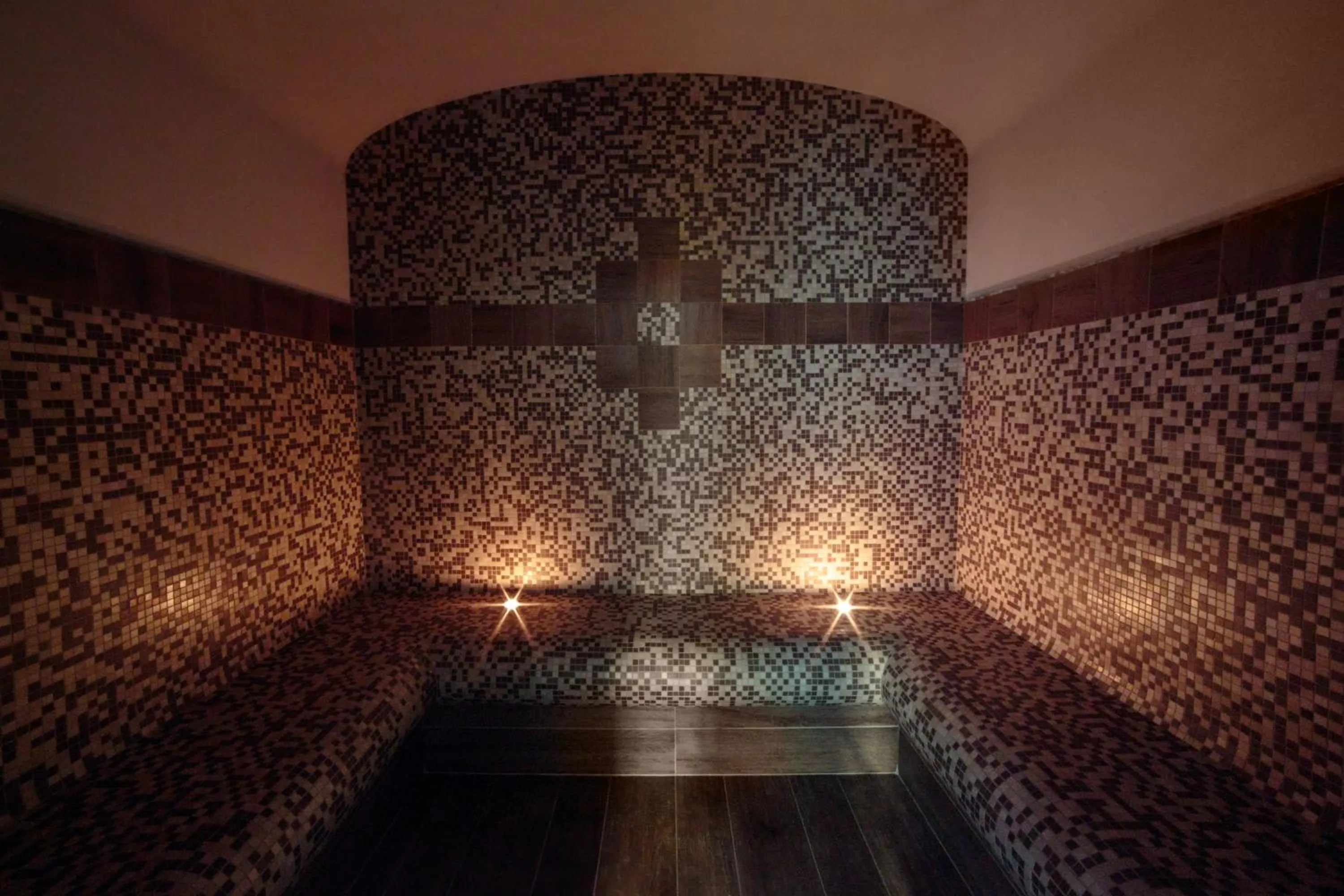 Steam room in Fracanzana Hotel