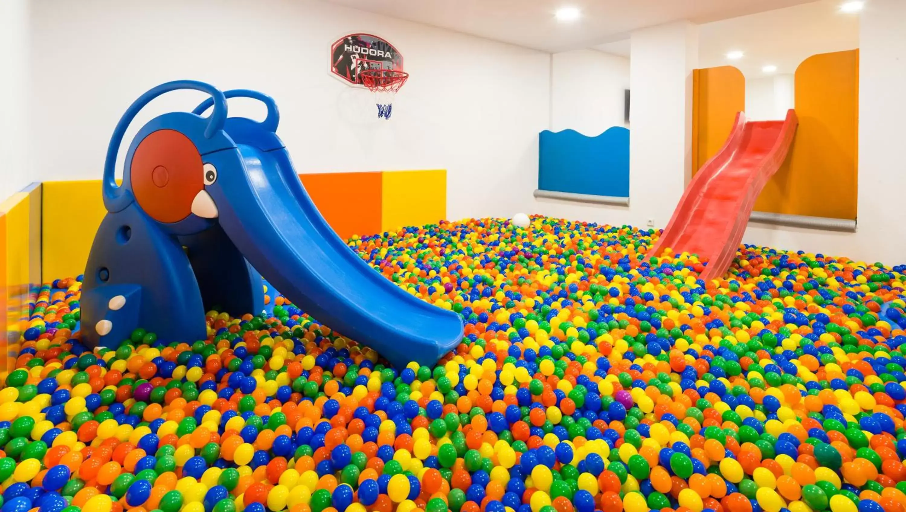 Game Room, Children's Play Area in Hotel Almina