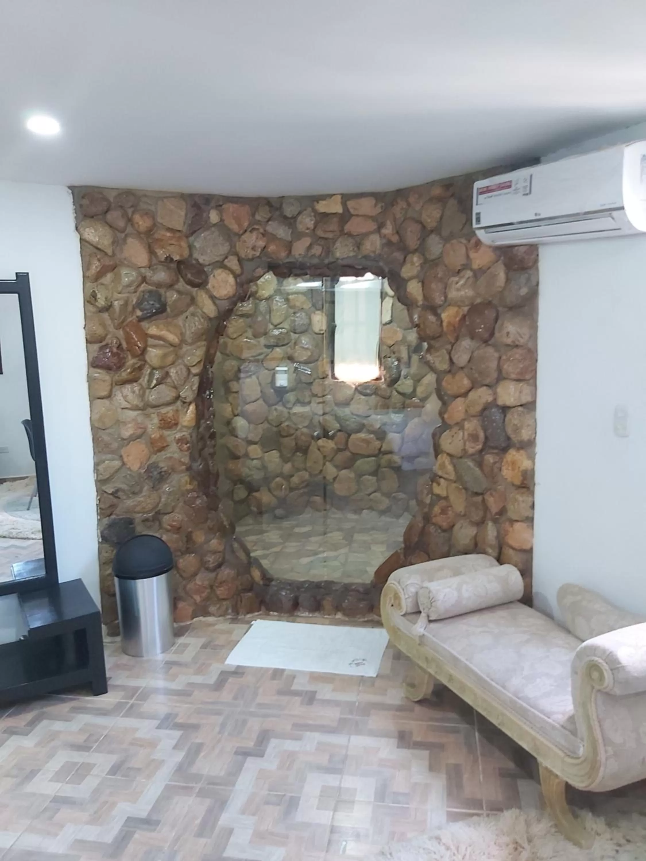 Toilet in Eco-Hotel Villa Elina