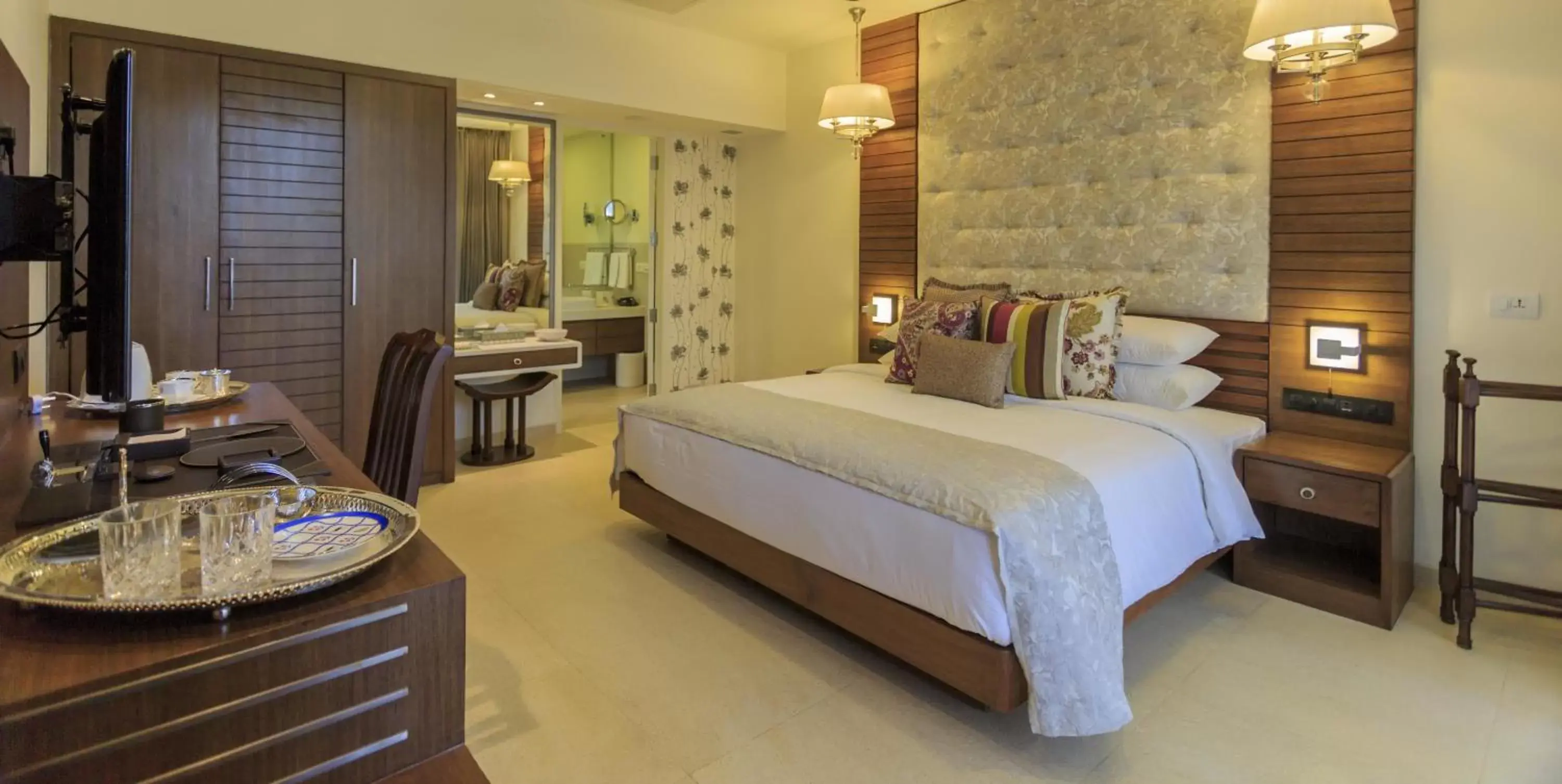 Bedroom, Bed in Acron Waterfront Resort