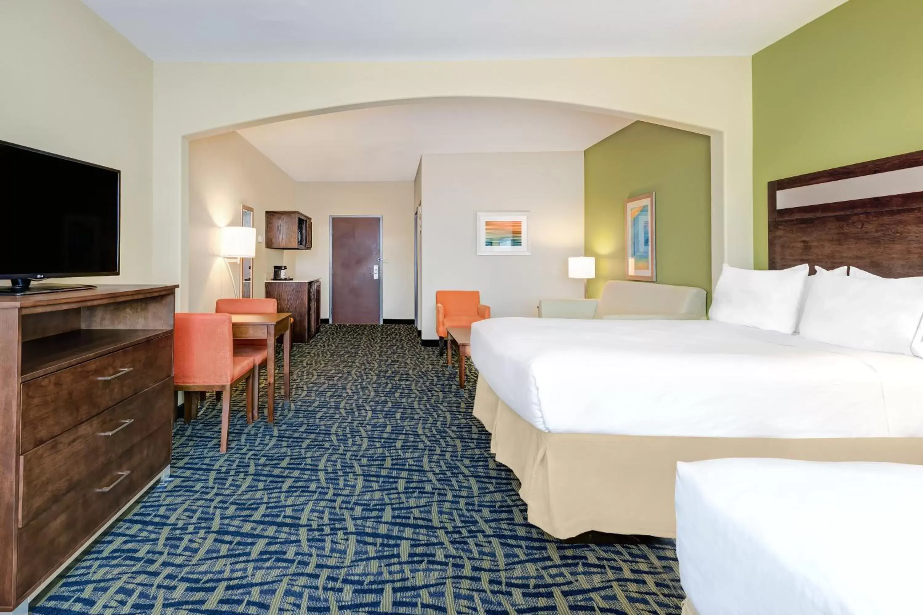 Photo of the whole room, Bed in Holiday Inn Express Hotel and Suites Monahans I-20, an IHG Hotel