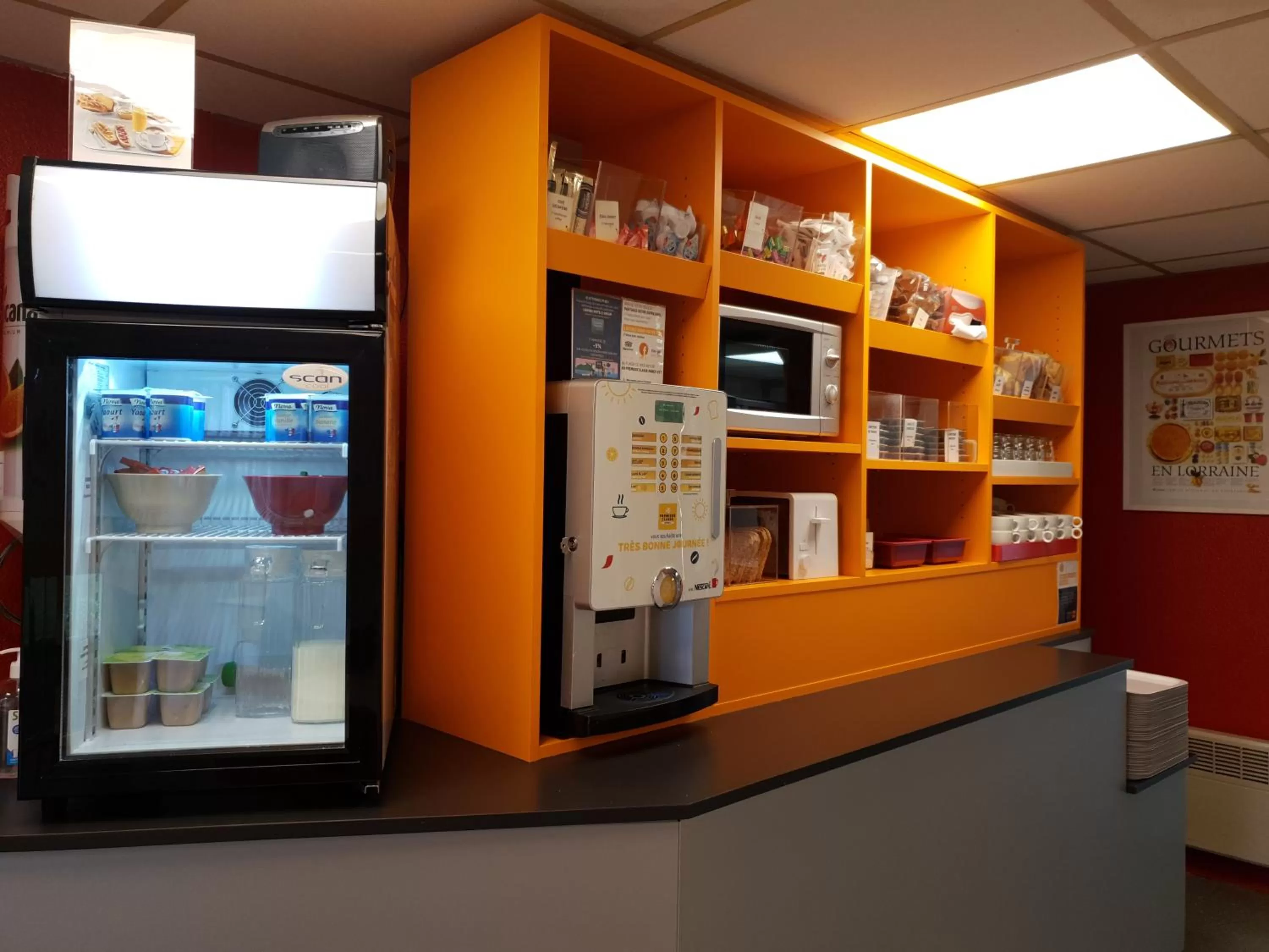 Restaurant/places to eat in Premiere Classe Nancy Est Essey