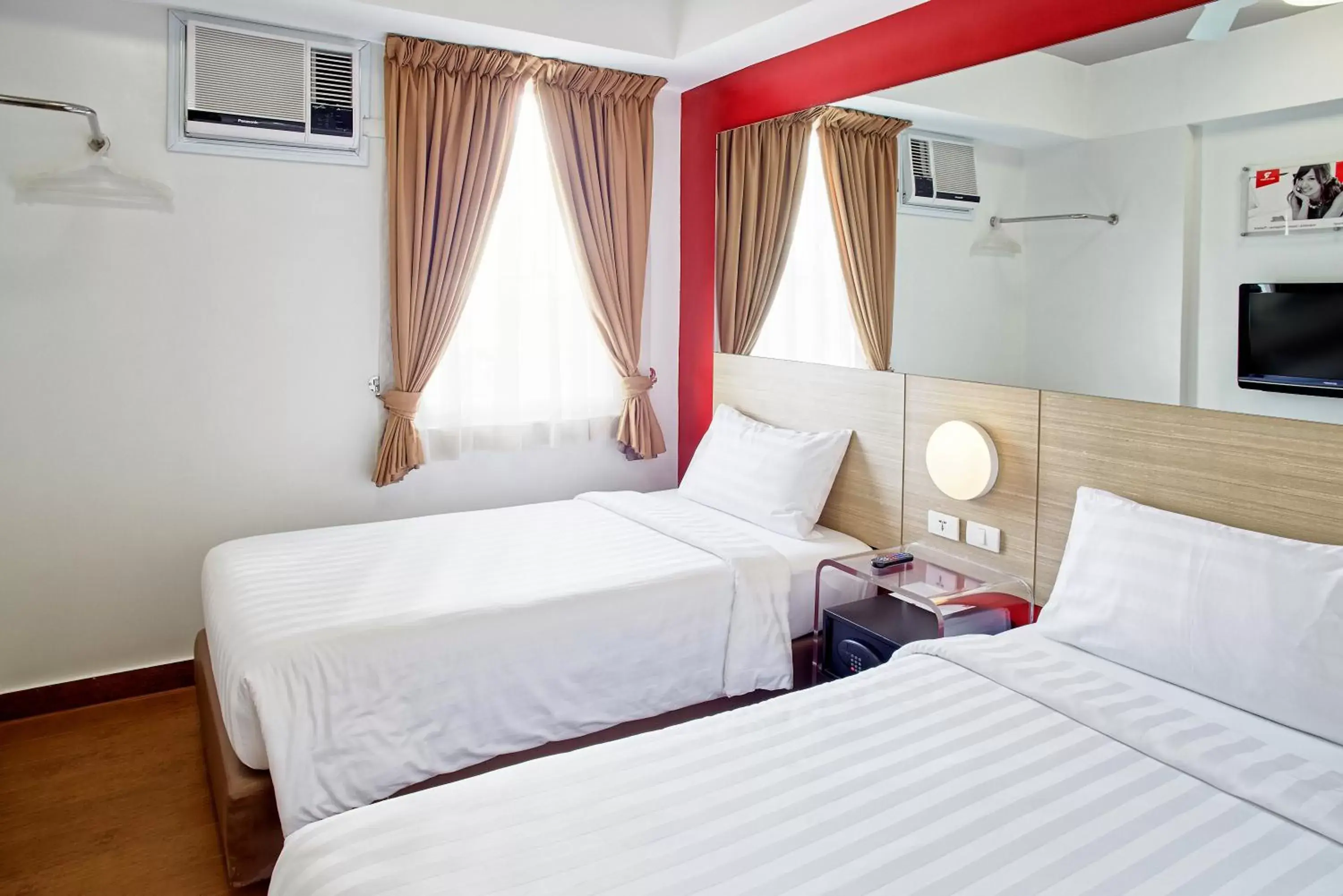 Bed in Red Planet Ortigas