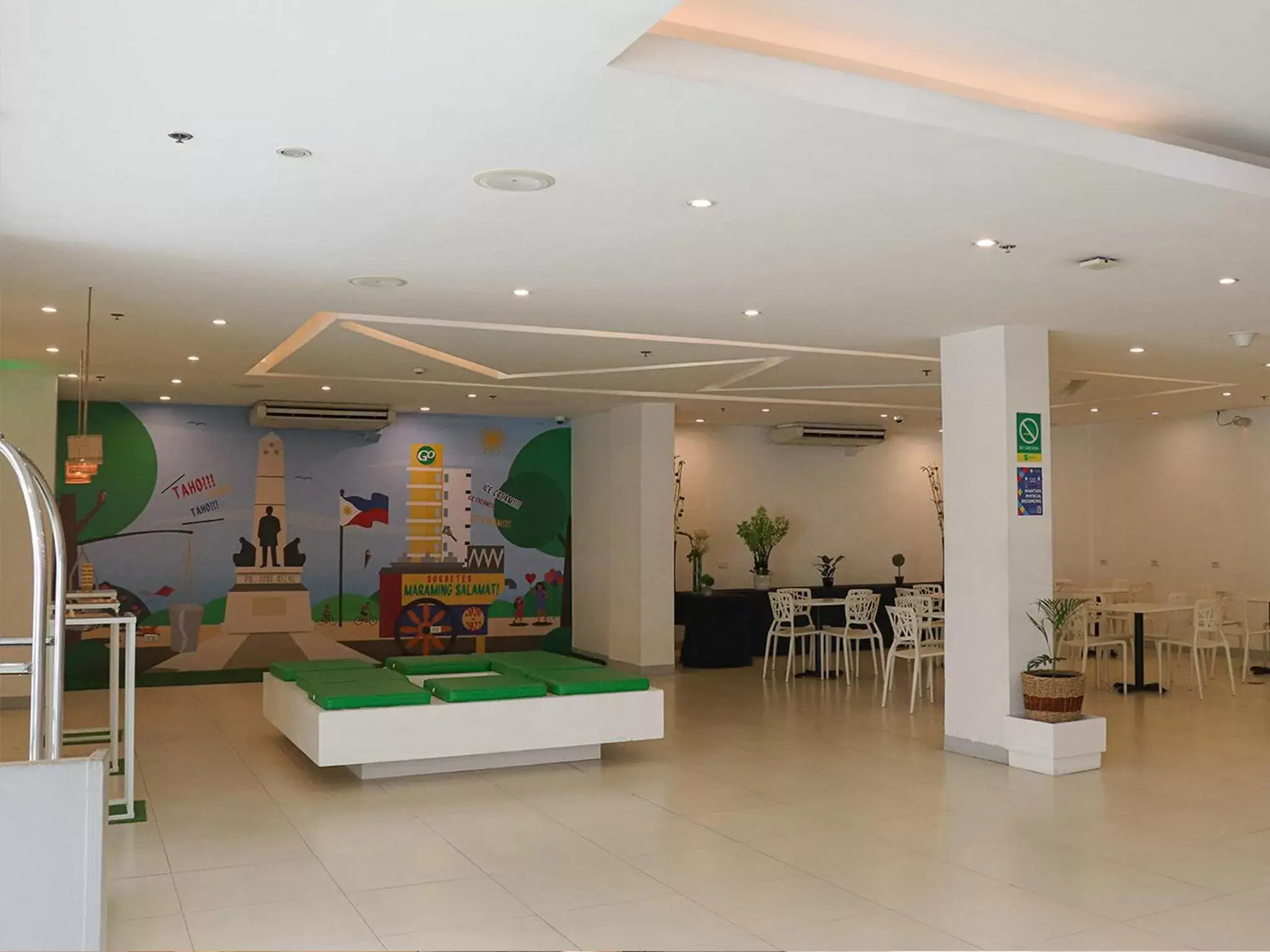 Lobby or reception in Go Hotels Ermita, Manila