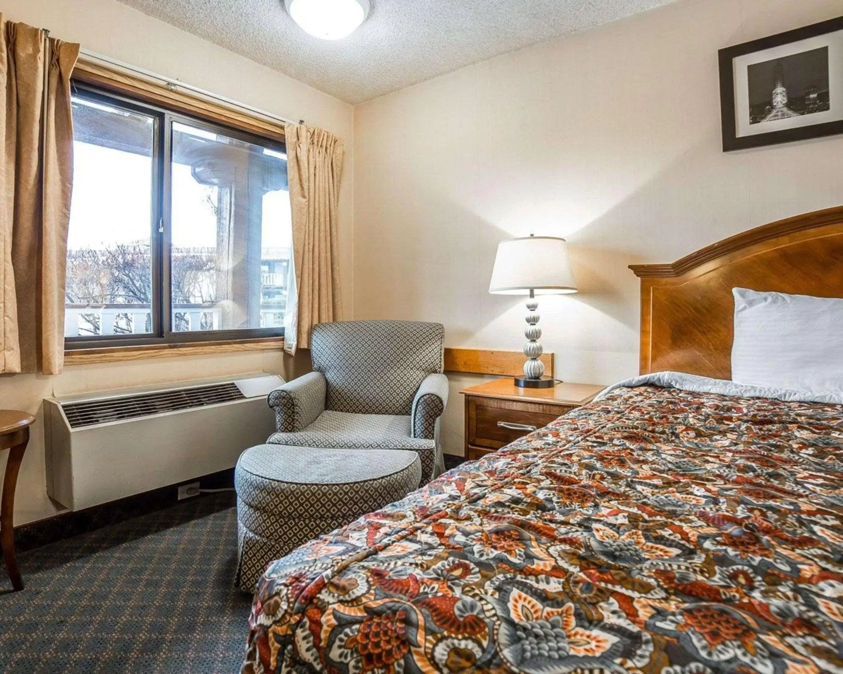 Photo of the whole room, Bed in Rodeway Inn Baker City