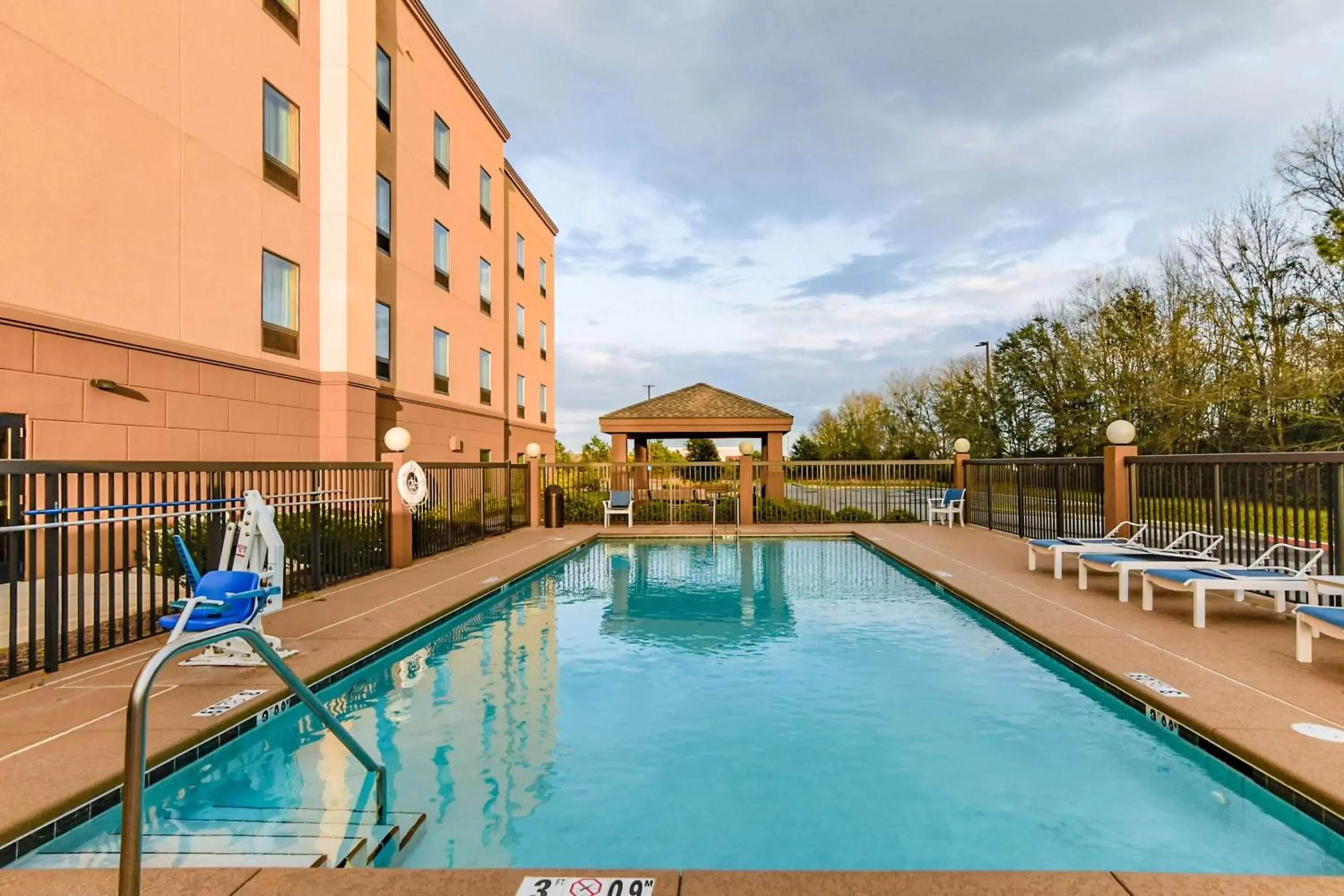 Pool view, Swimming Pool in Hampton Inn Foley