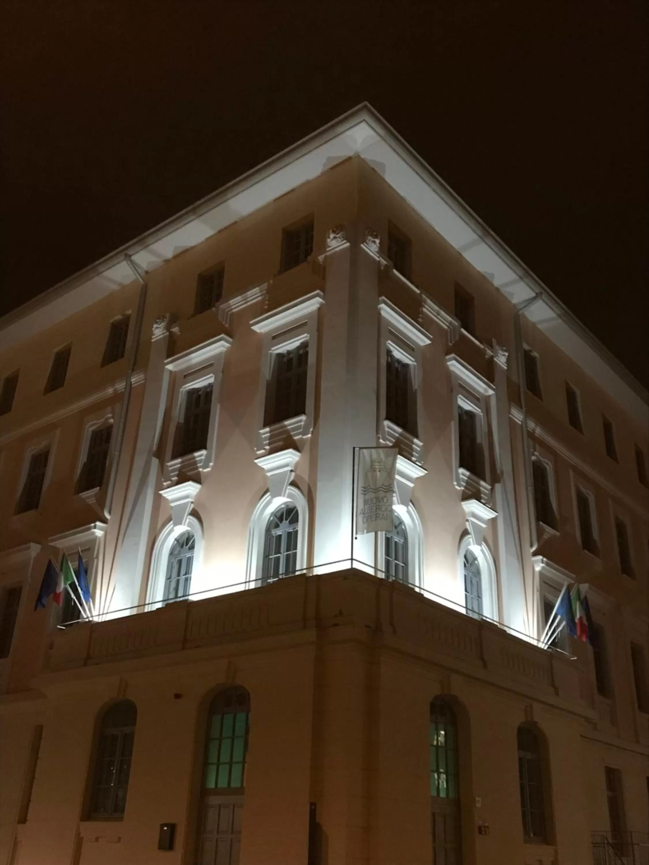 Facade/entrance in Nuovo Albergo Operai