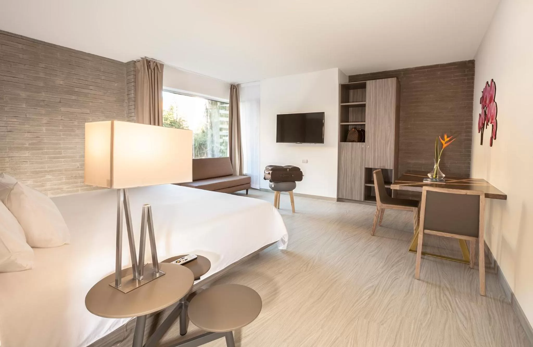 Photo of the whole room, Bed in Viaggio Medellín Grand Select