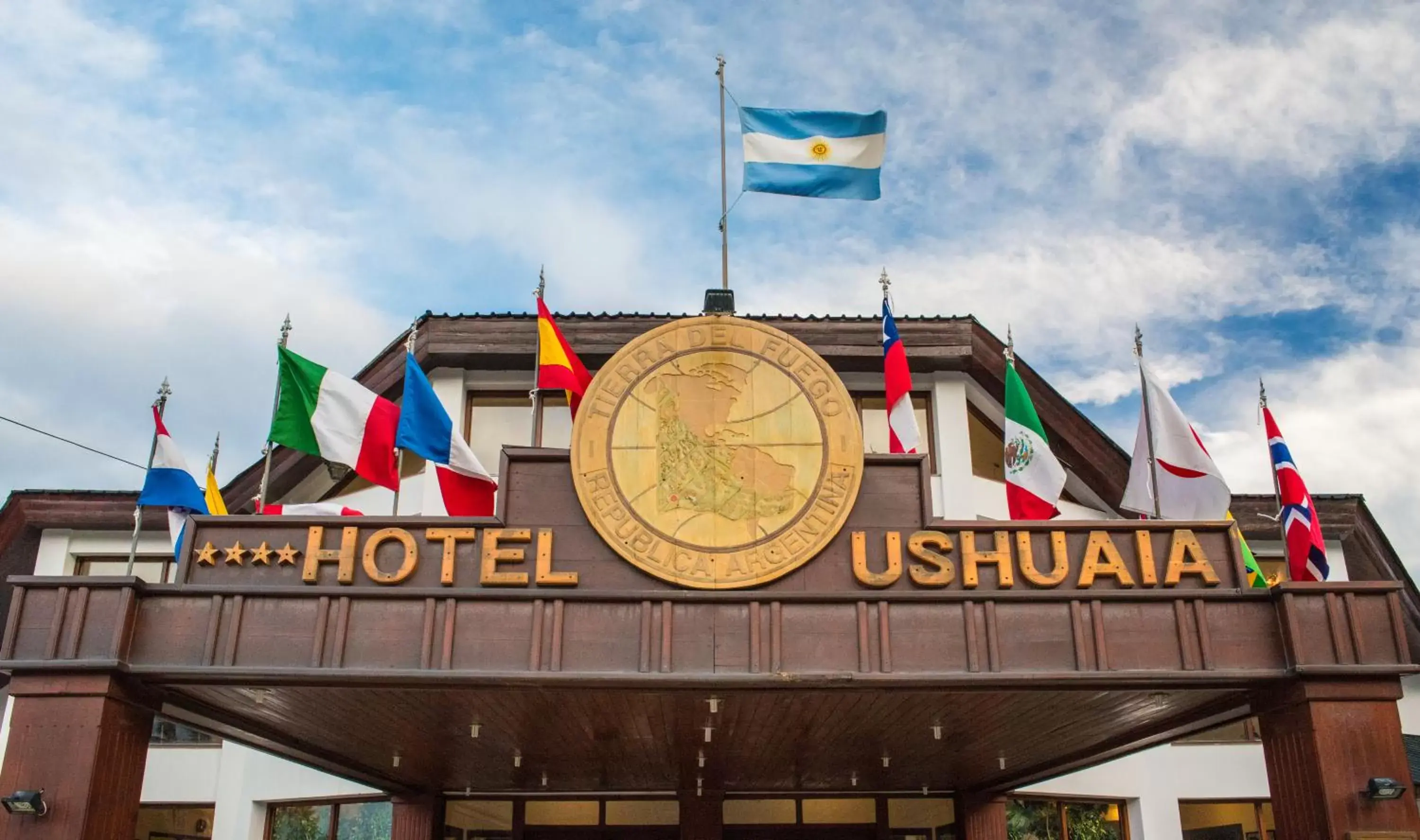 Facade/entrance in Hotel Ushuaia