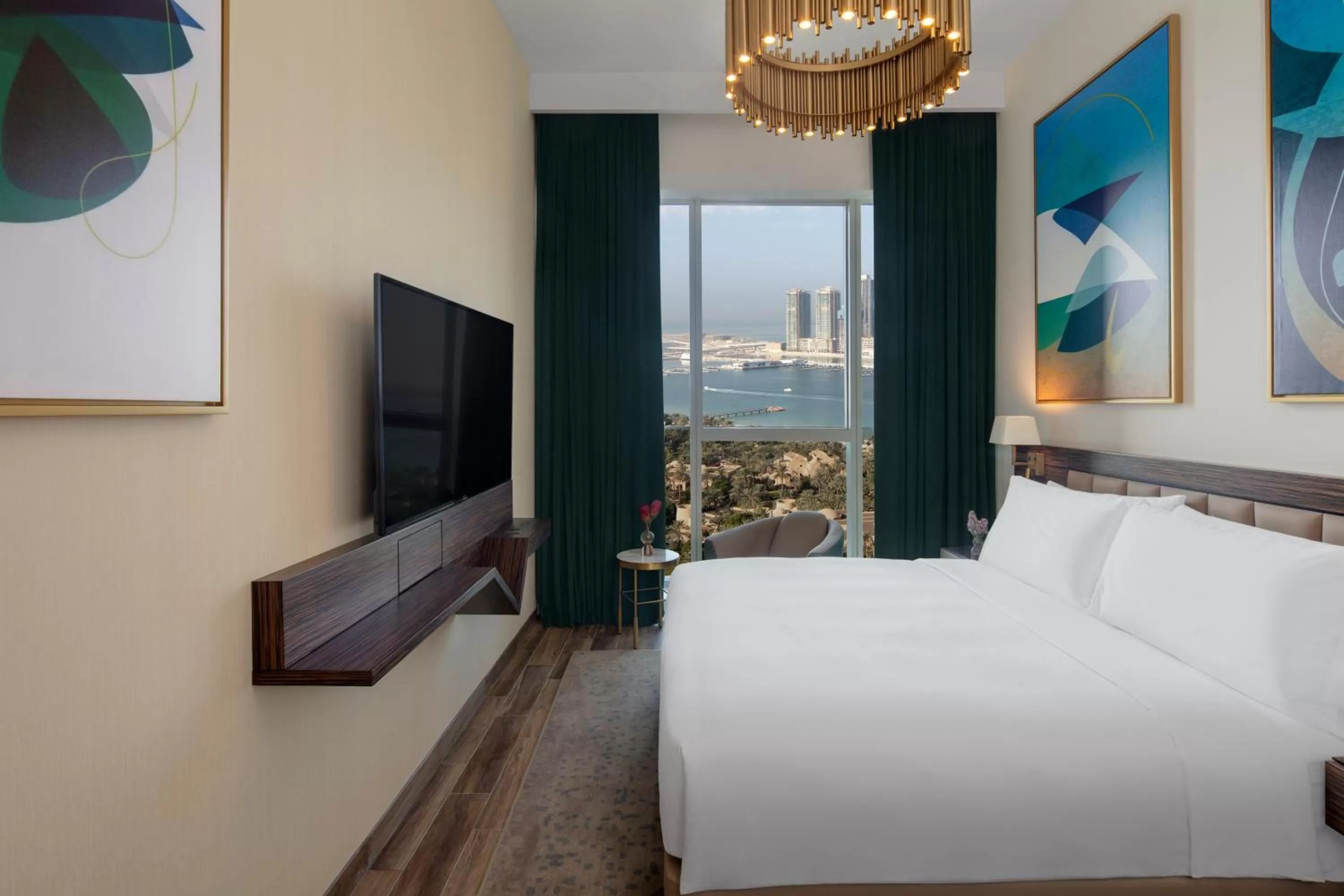 Bed in Avani Plus Palm View Dubai Hotel & Suites