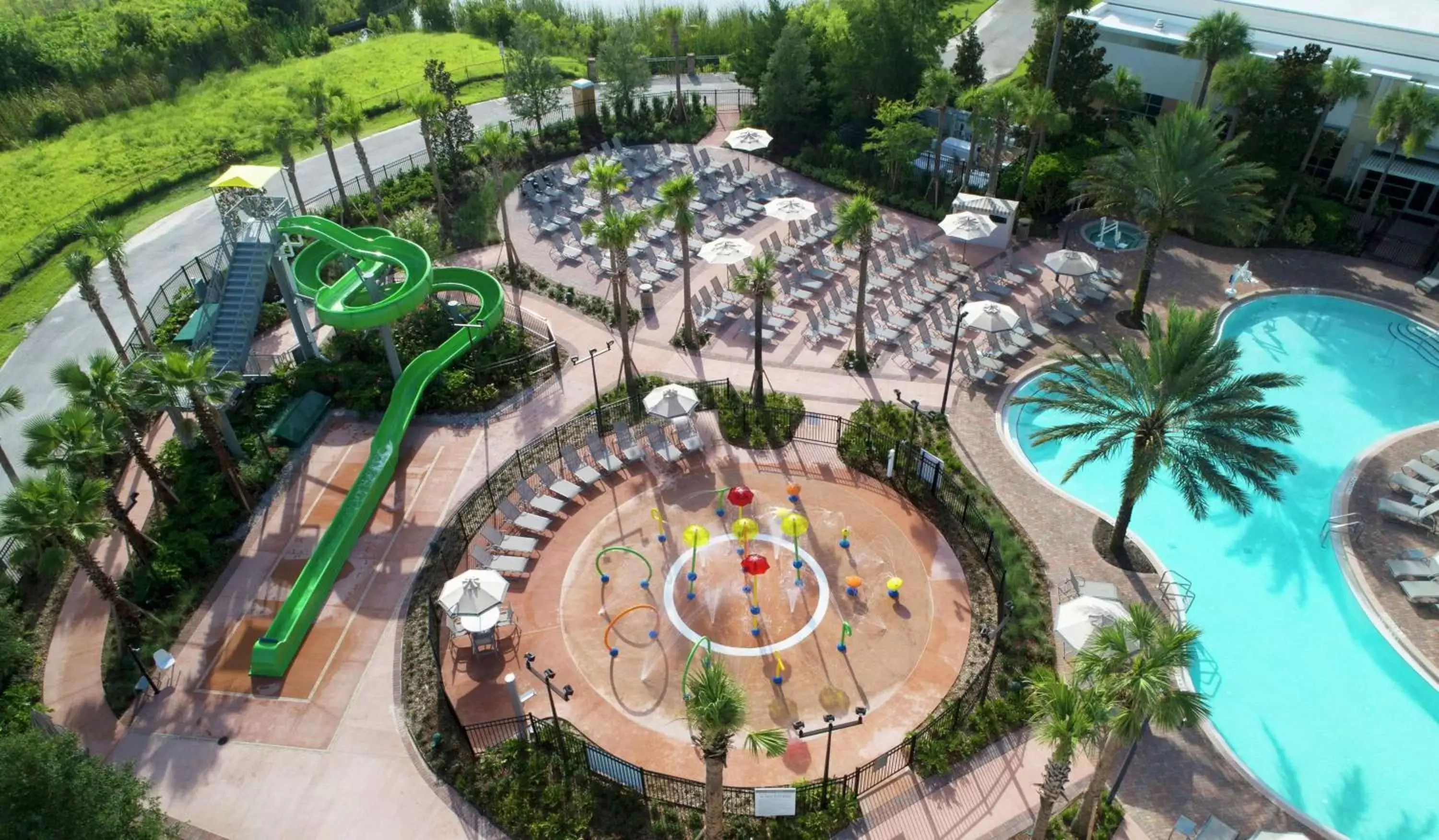 Swimming pool, Bird's-eye View in Hilton Grand Vacations Club Las Palmeras Orlando