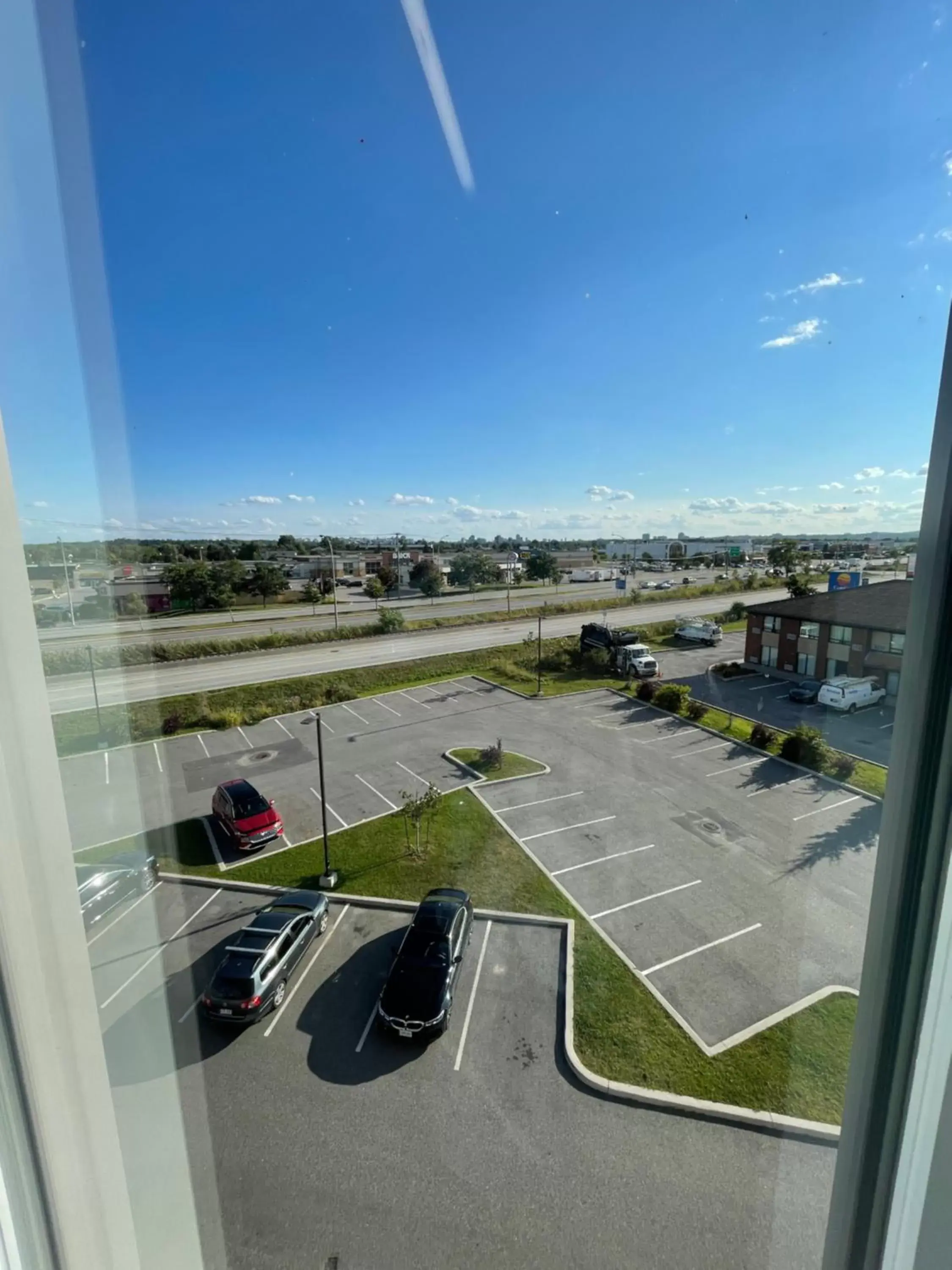 Parking in Holiday Inn Express & Suites - Gatineau - Ottawa, an IHG Hotel