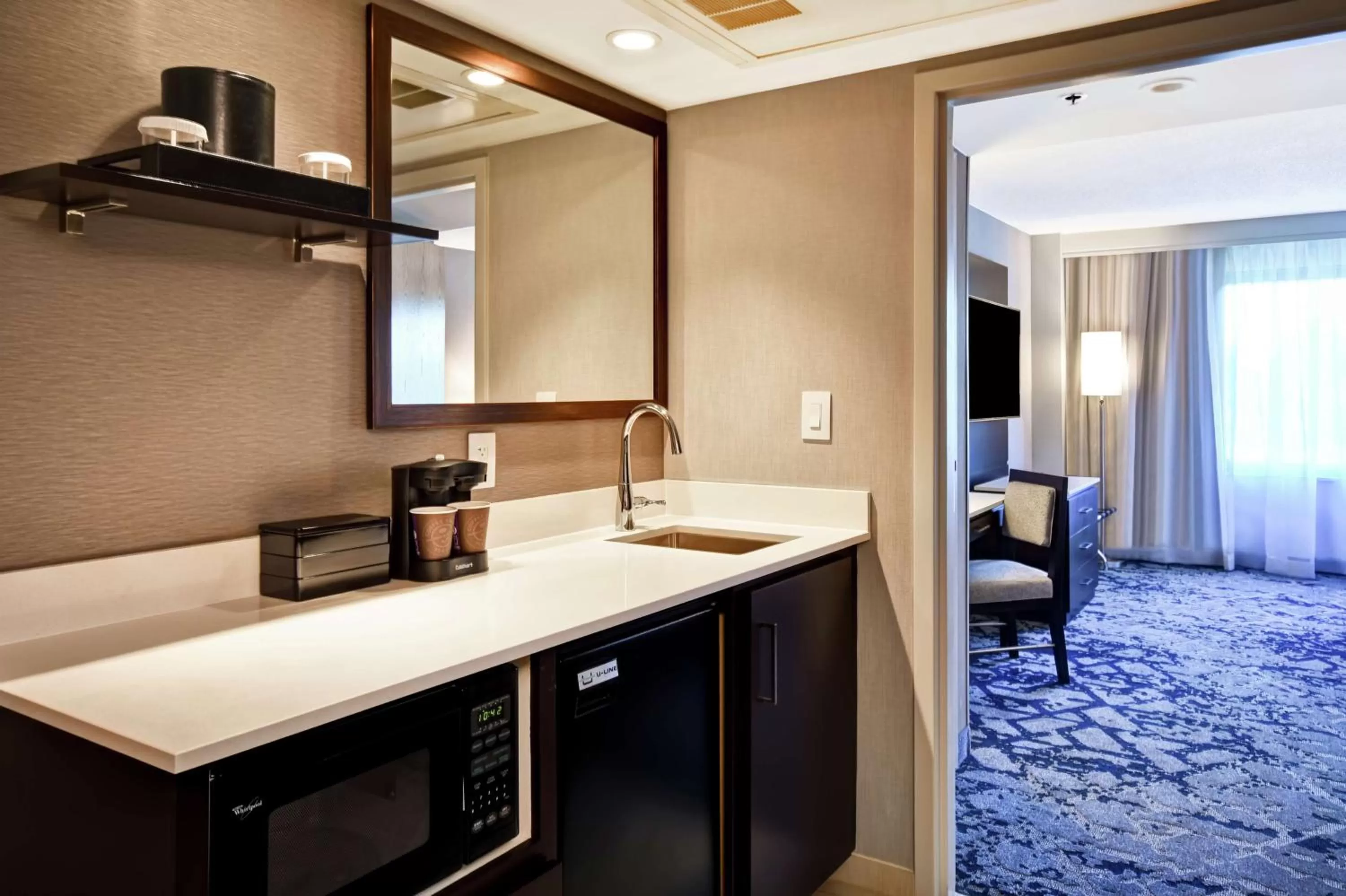 Photo of the whole room in Embassy Suites by Hilton Raleigh Durham Research Triangle