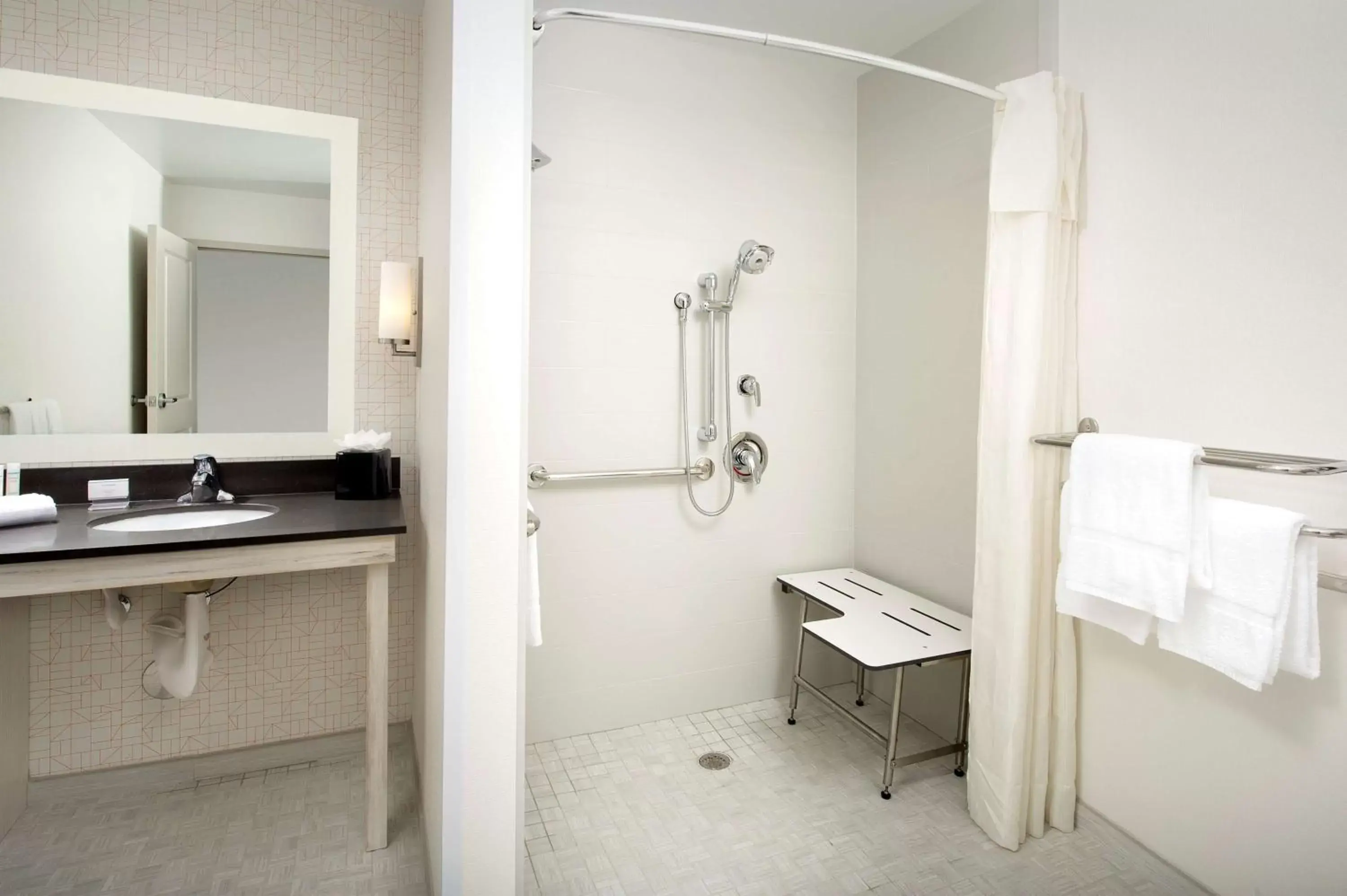 Bathroom in Homewood Suites by Hilton Miami Downtown/Brickell