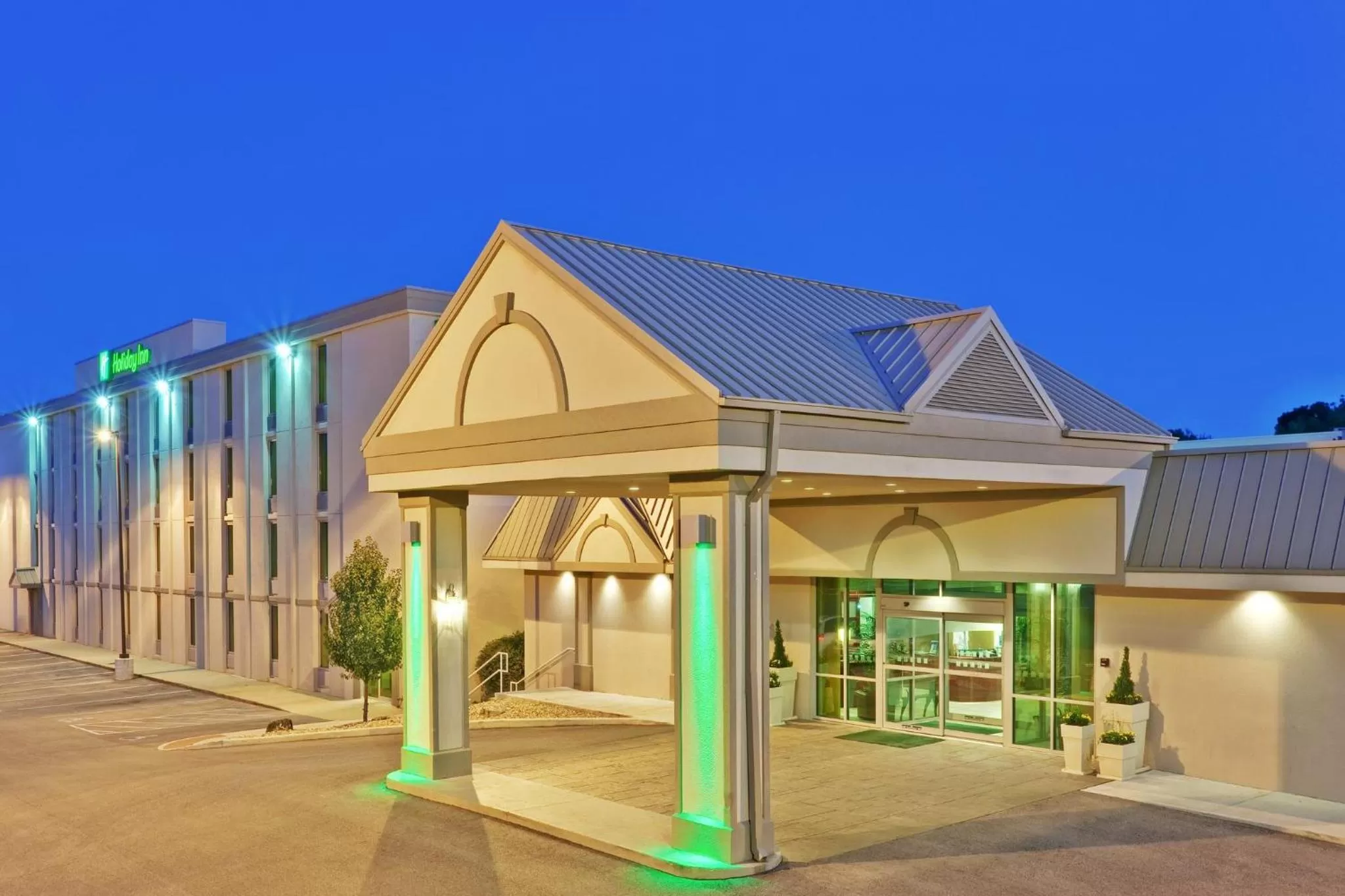 Property building in Holiday Inn Bloomington-University Area by IHG