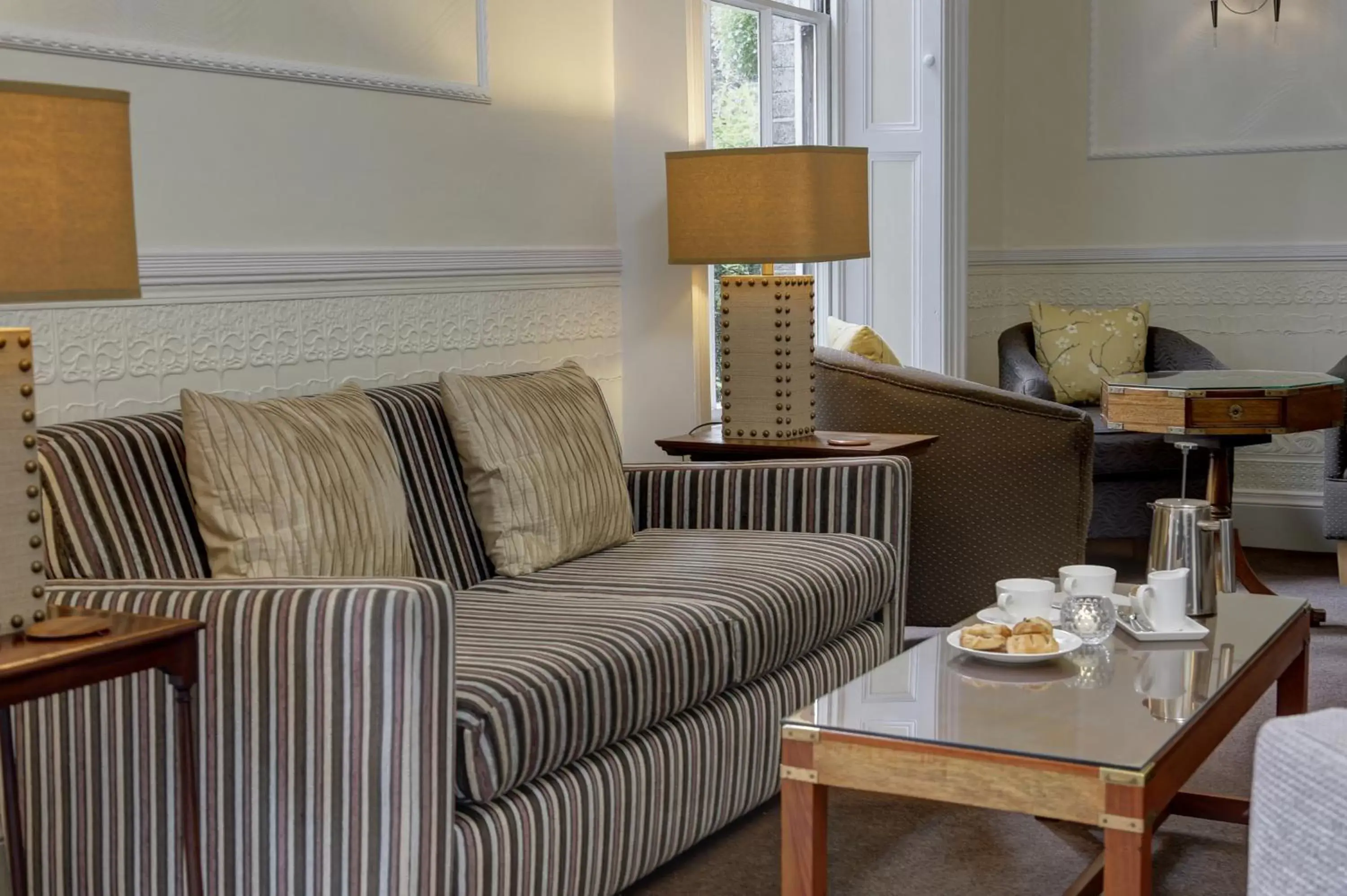 Lounge or bar, Seating Area in Best Western Annesley House Hotel