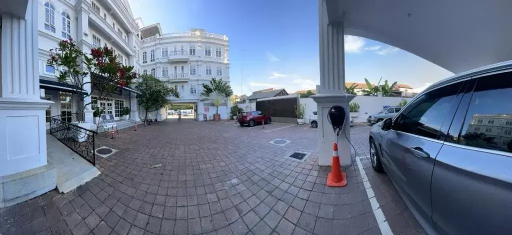 Parking in The Sterling Boutique Hotel Melaka