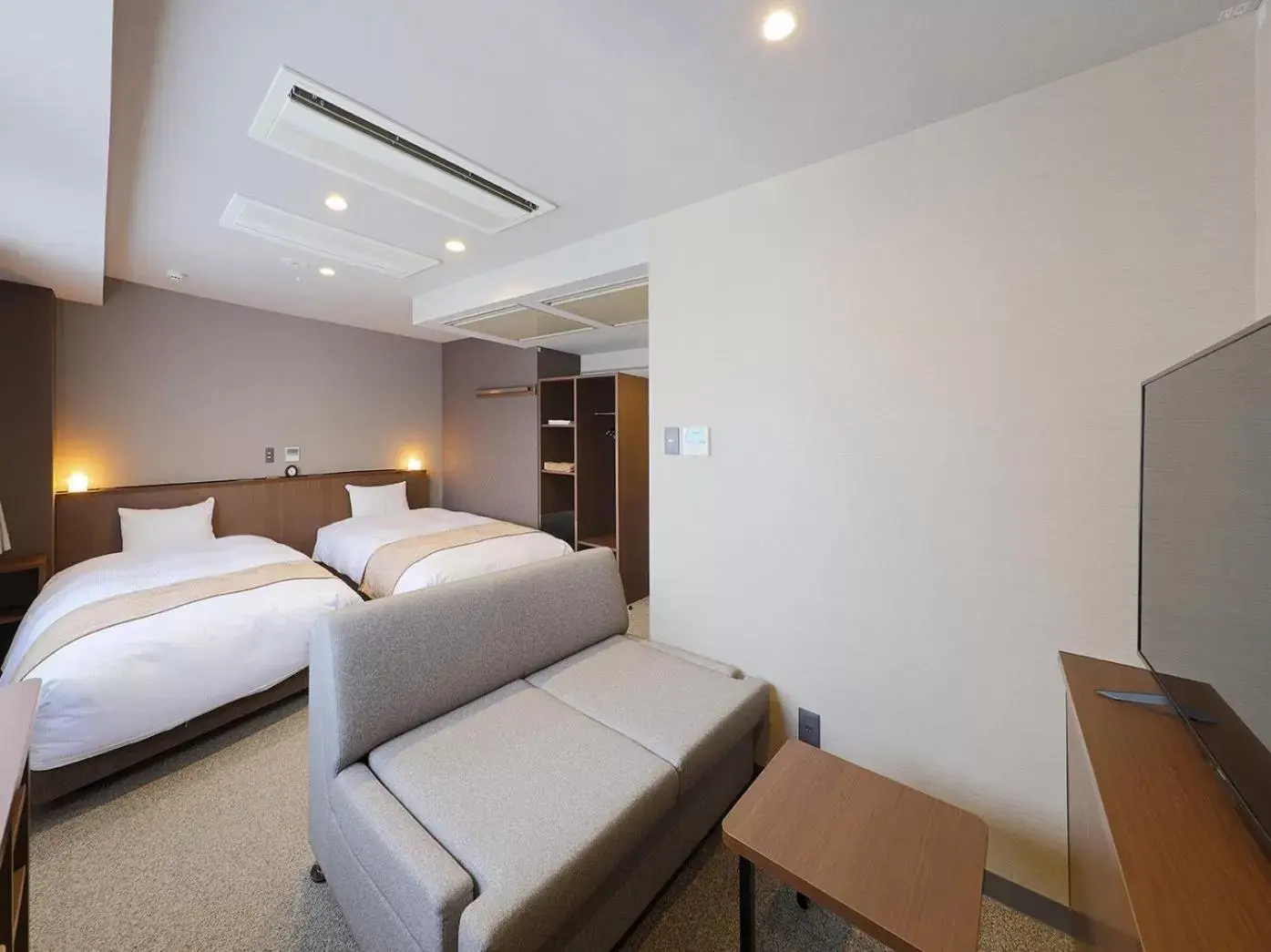 Photo of the whole room, Bed in Matsue Urban Hotel