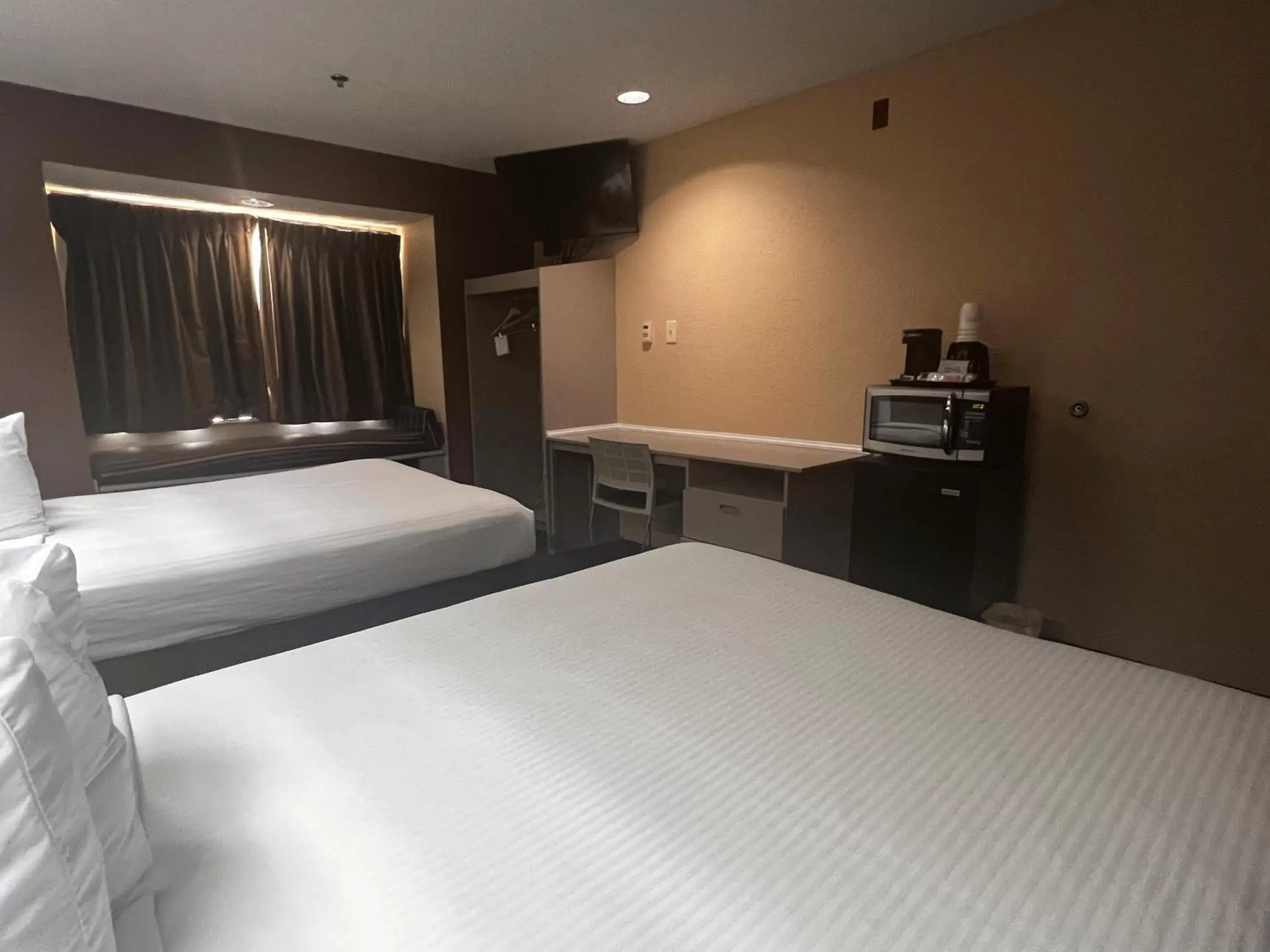 Bedroom, Bed in Microtel Inn & Suites by Wyndham Houston/Webster/Nasa/Clearlake