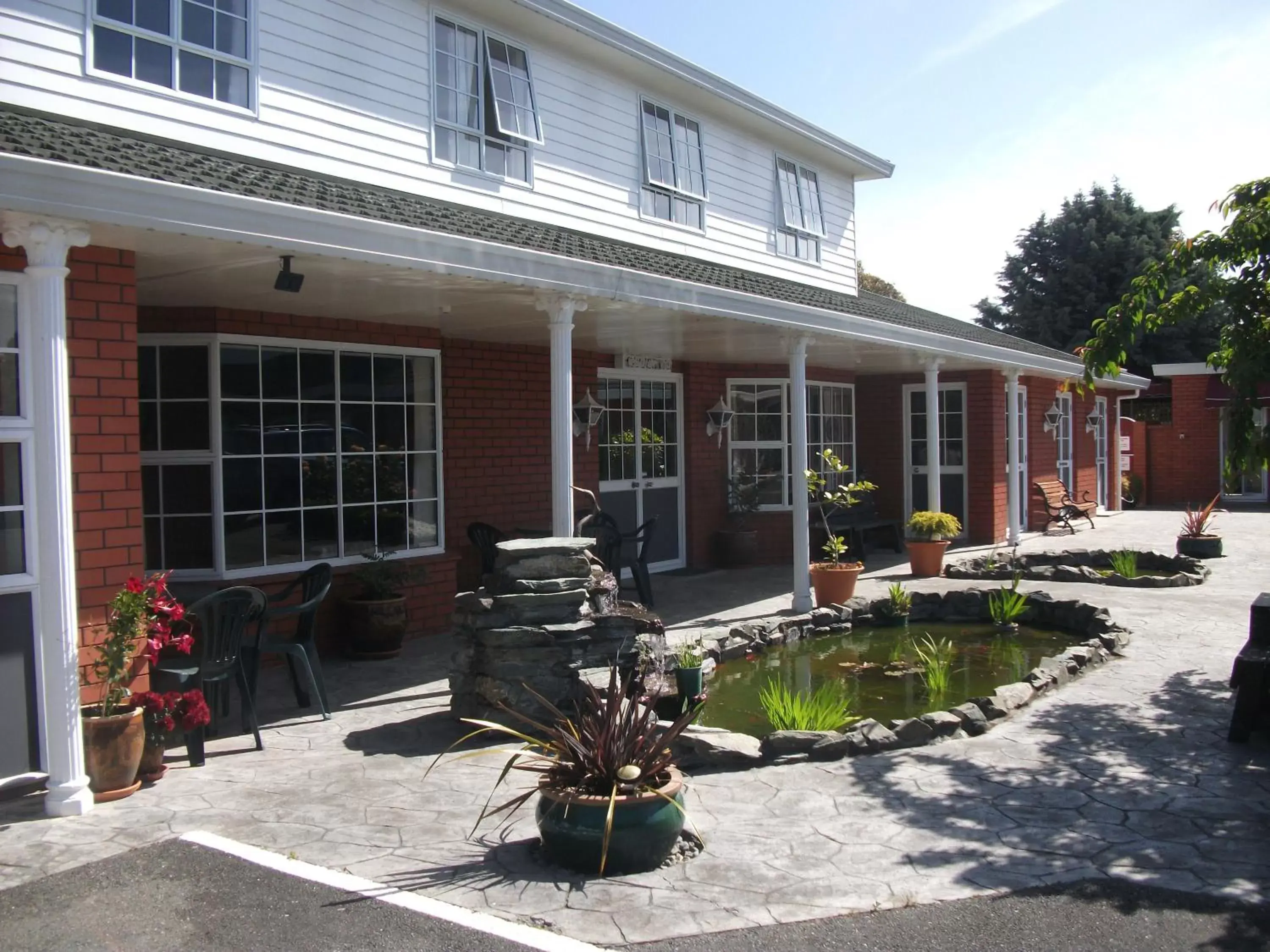 Facade/entrance, Property Building in Admirals Motor Lodge