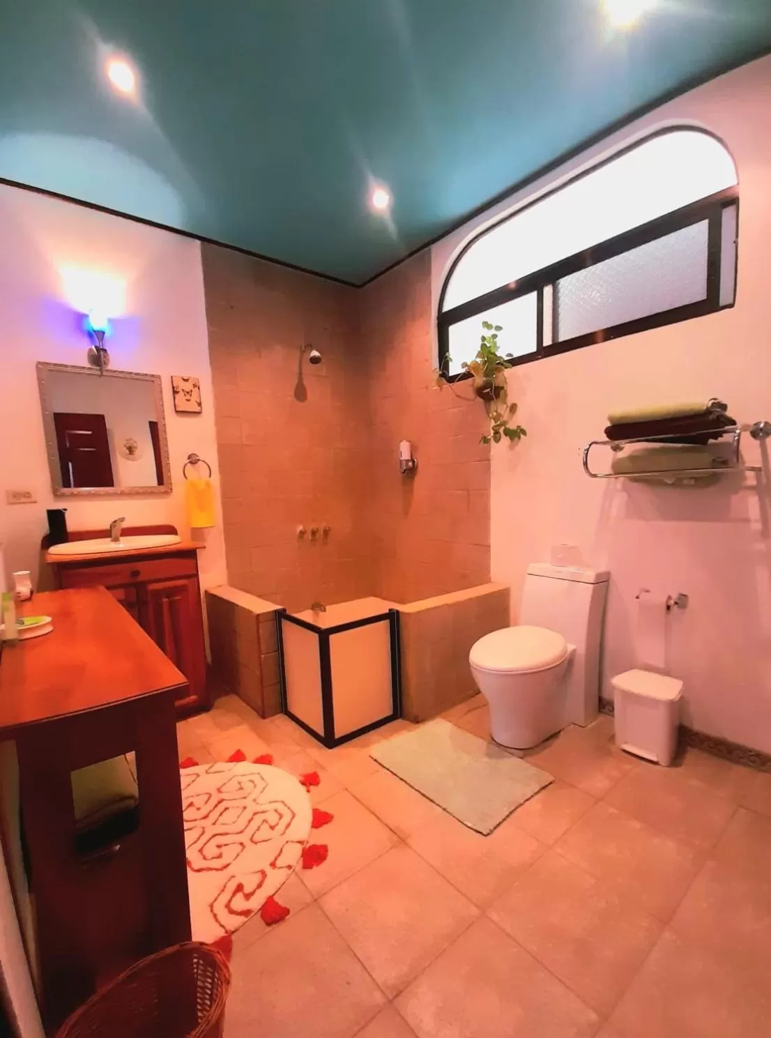 Bathroom in Nirvana Apartament Hostal