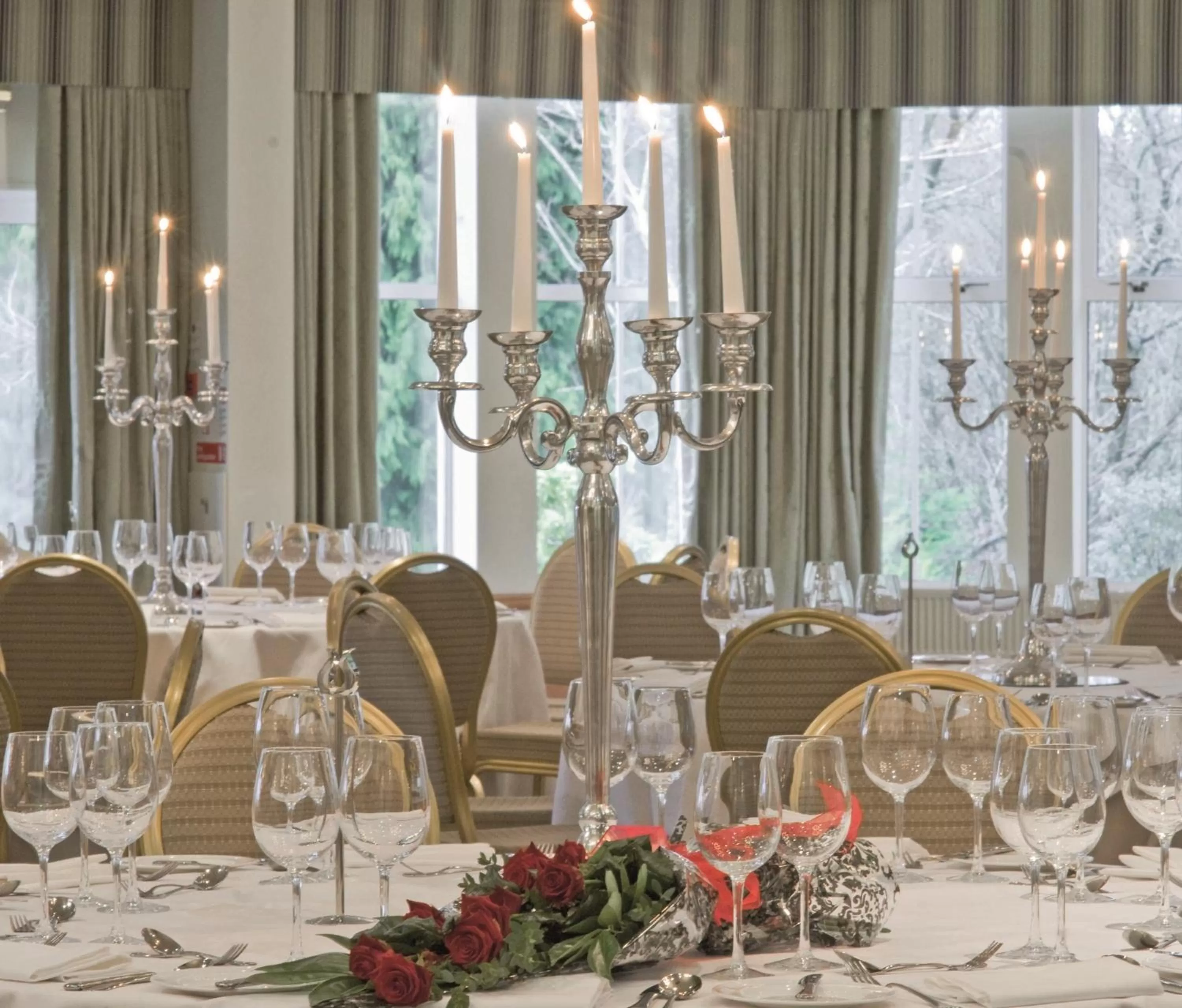 Banquet/Function facilities in Macdonald Crutherland House