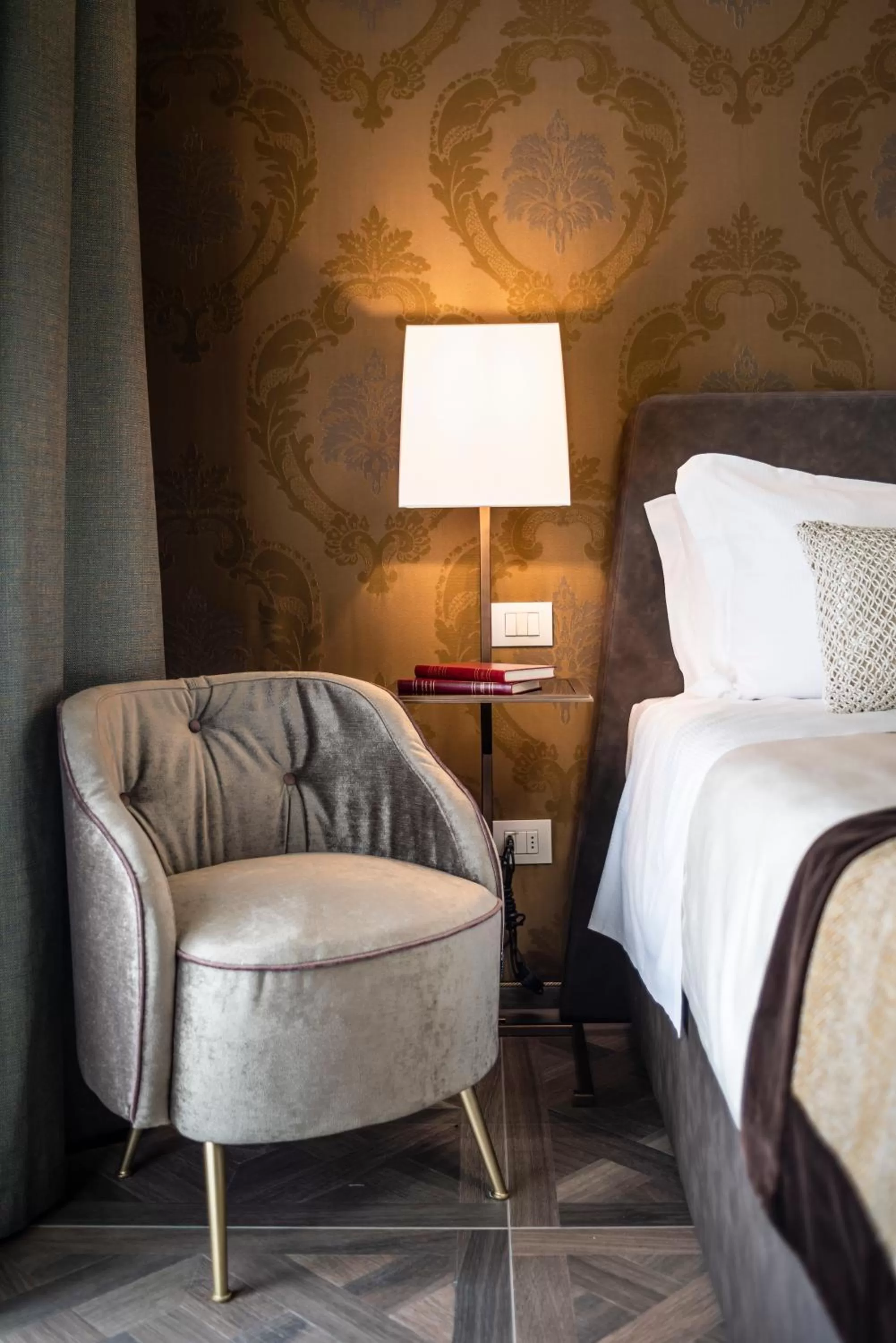 Decorative detail, Bed in Corte Guelfa