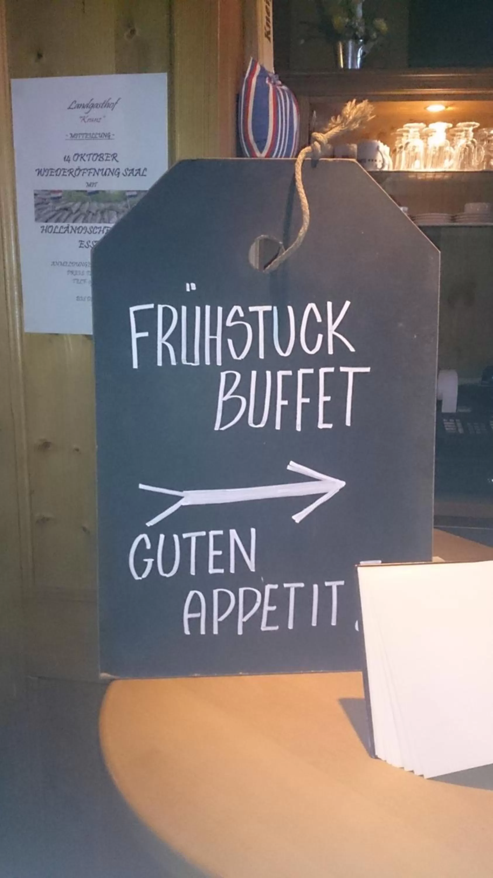 Food and drinks in Waldecker Taverne