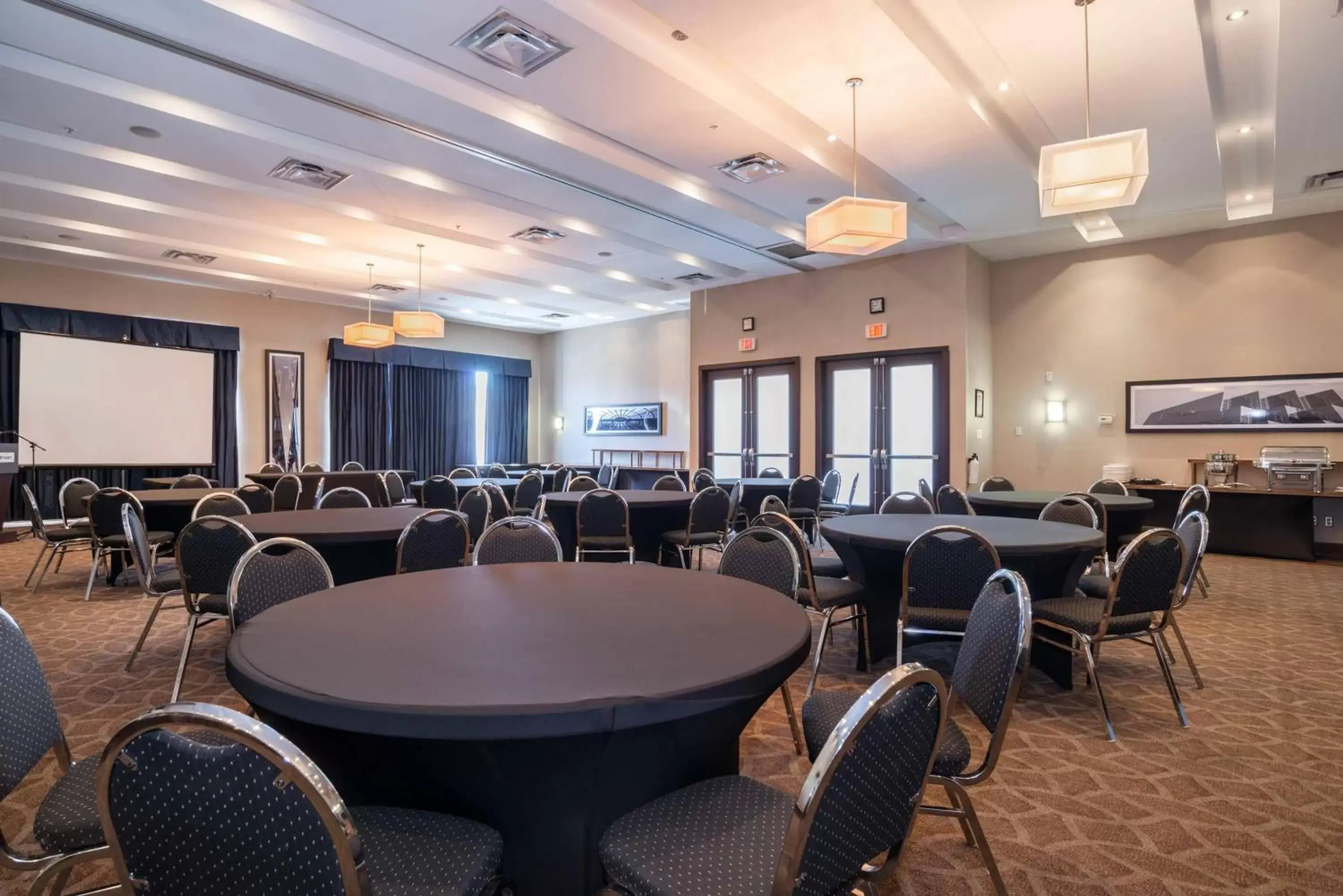 Meeting/conference room in Sandman Hotel & Suites Winnipeg Airport