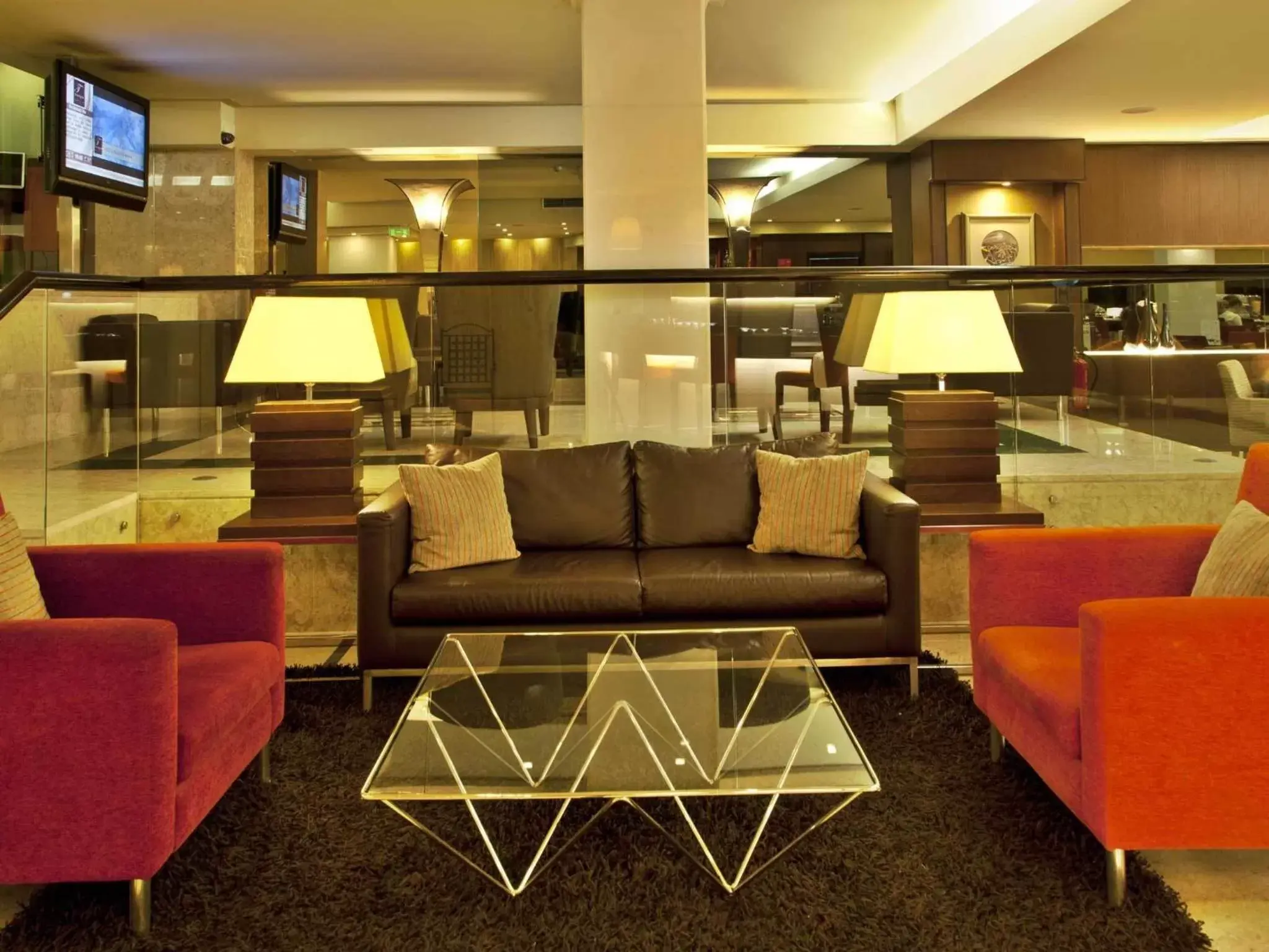 Communal lounge/ TV room, Lounge/Bar in TURIM Iberia Hotel