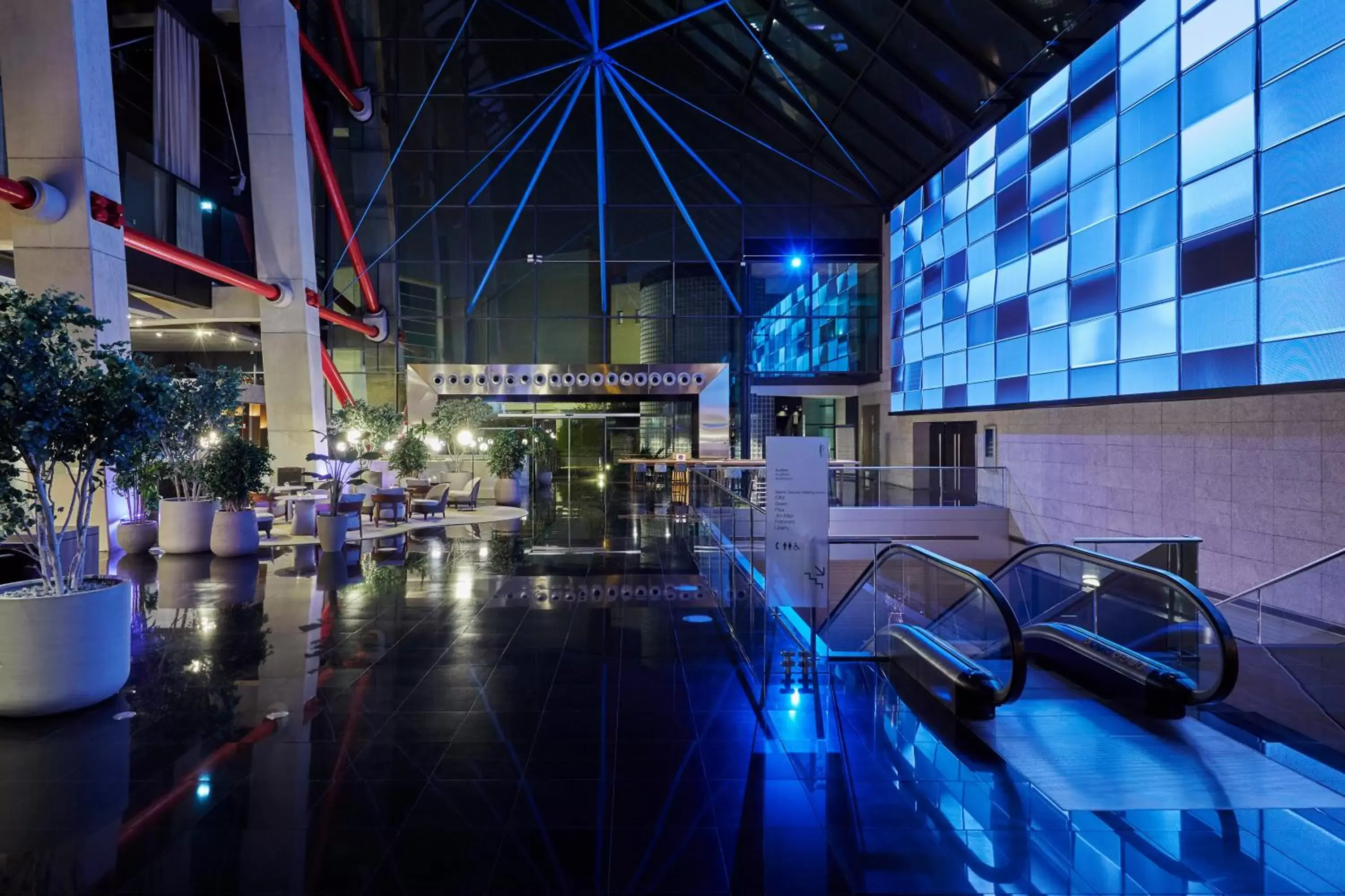 Lobby or reception, Swimming Pool in Hyatt Regency Barcelona Tower