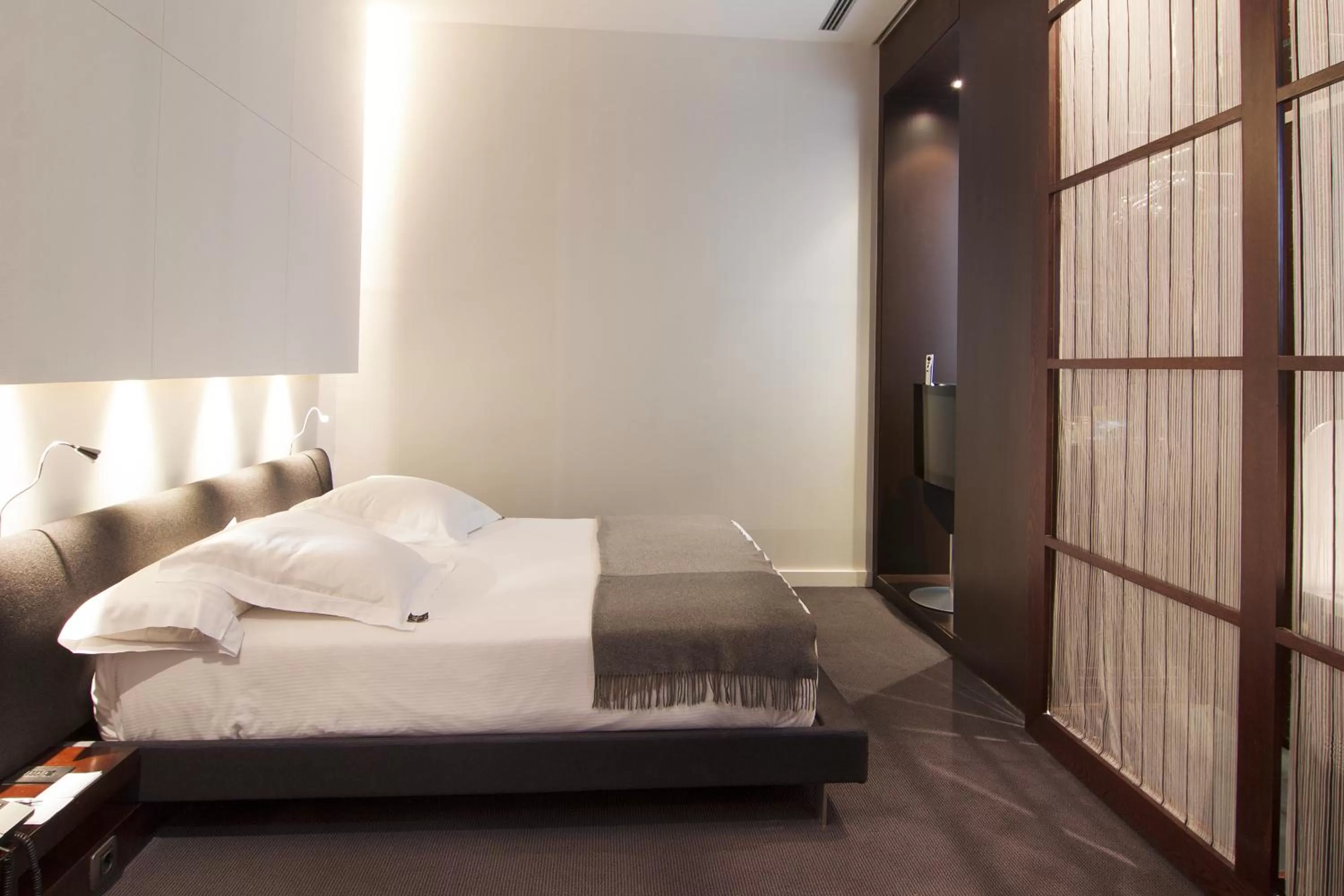 Double or Twin Room with Parking in Sixtytwo Hotel