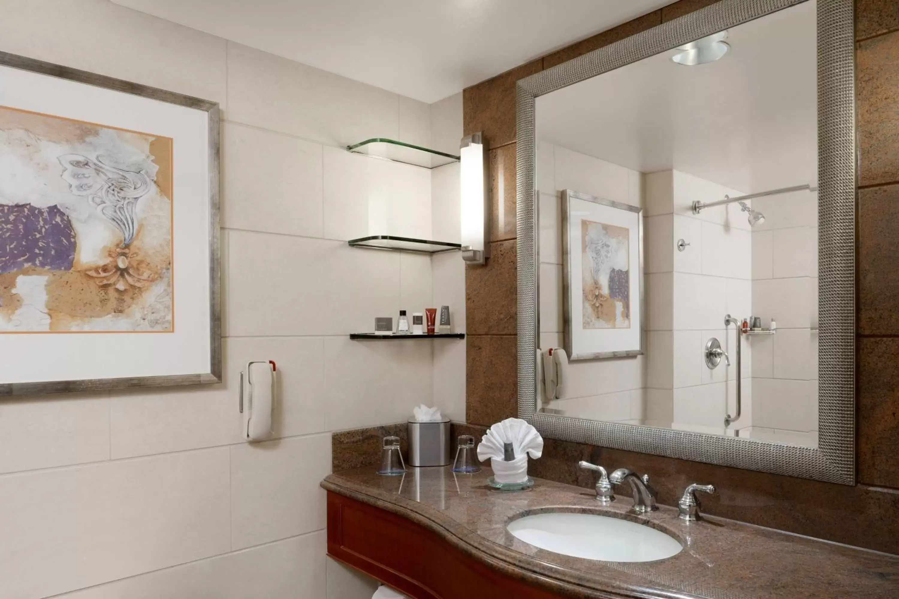 2 Double Beds, Standard Room, City View in San Diego Marriott Gaslamp Quarter 2 Double Beds, Standard Room, City View in San Diego Marriott Gaslamp Quarter