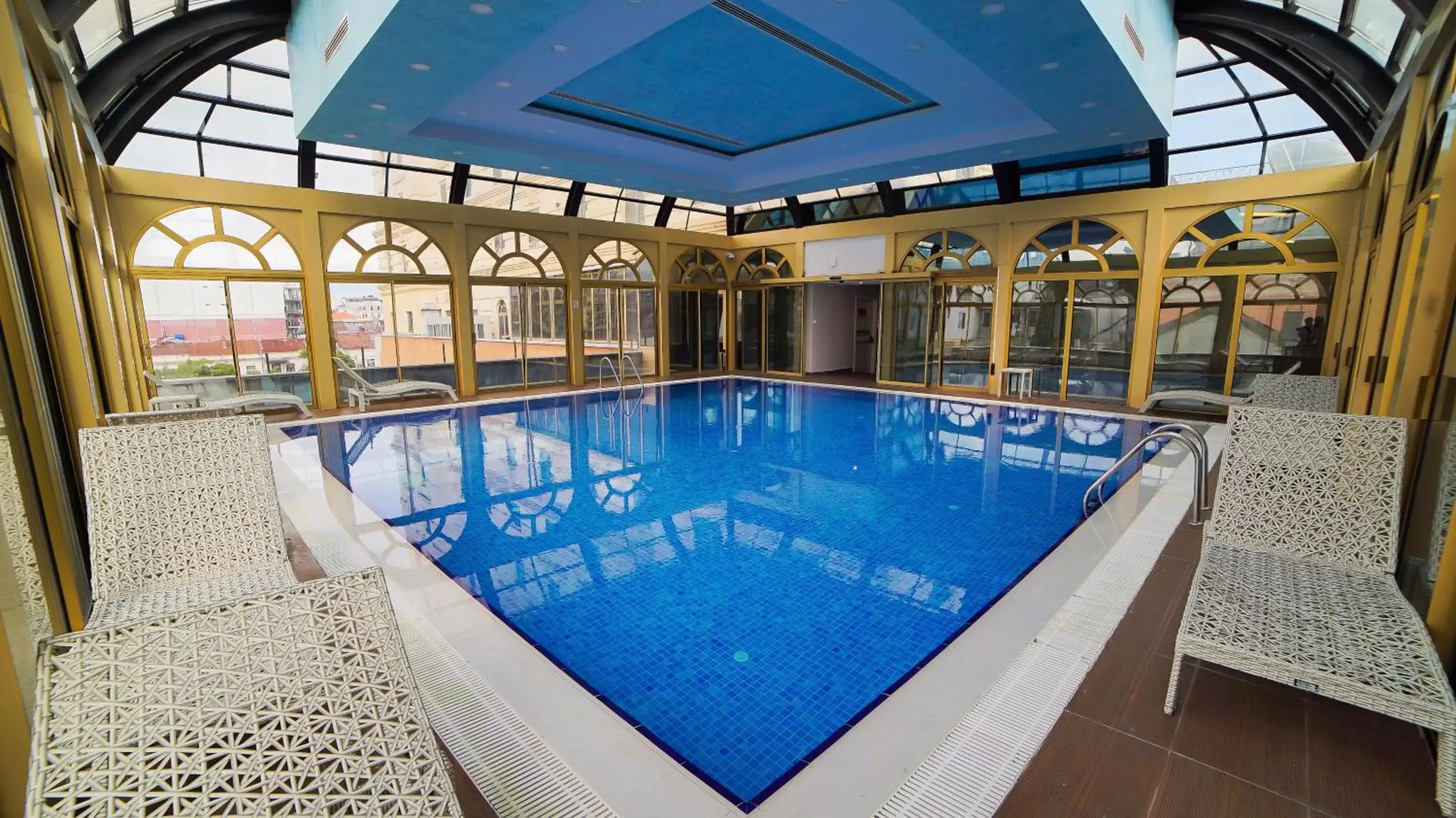 Spa and wellness centre/facilities, Swimming Pool in Wyndham Batumi