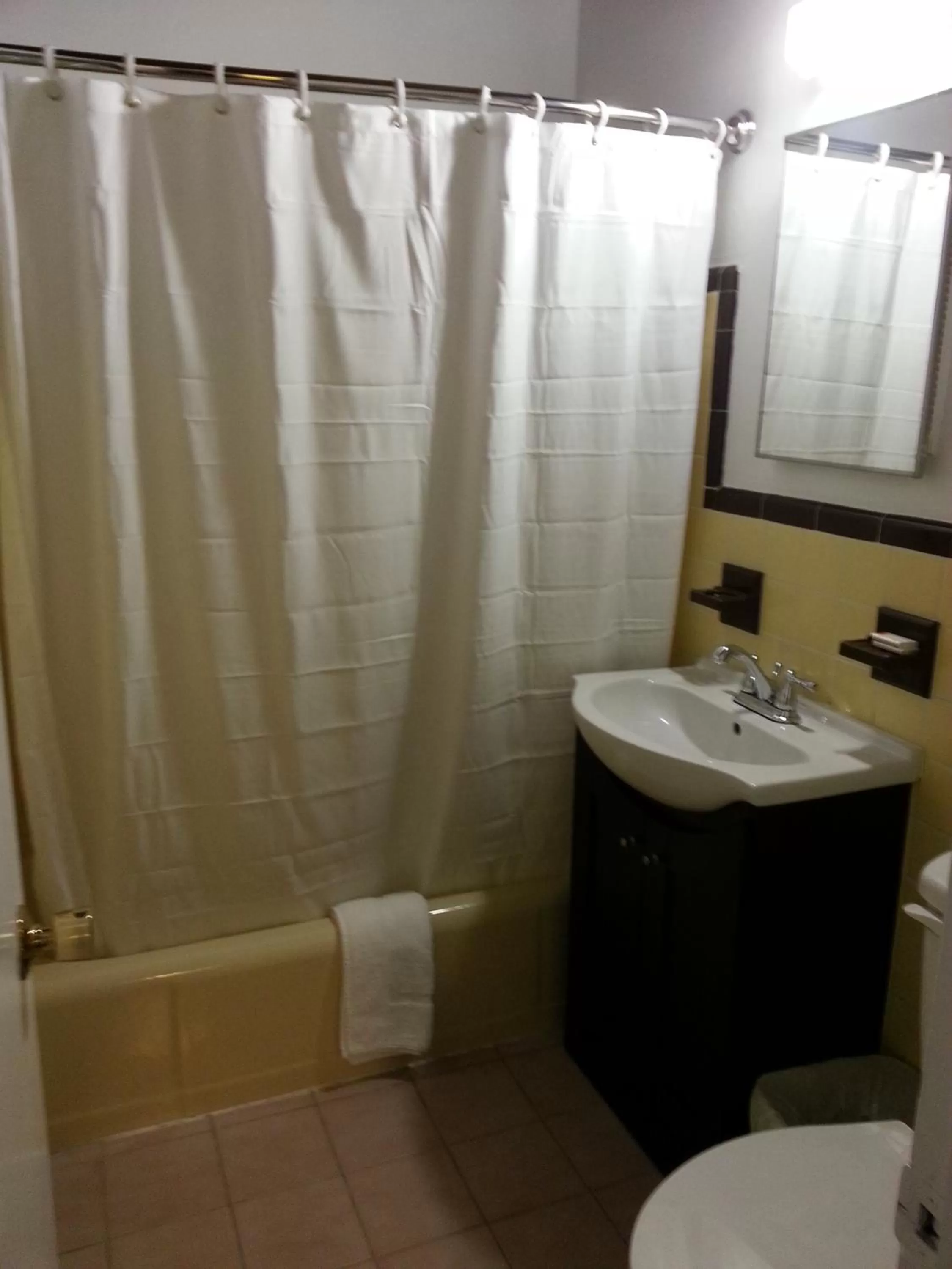 Bathroom in The Palms On Ocean