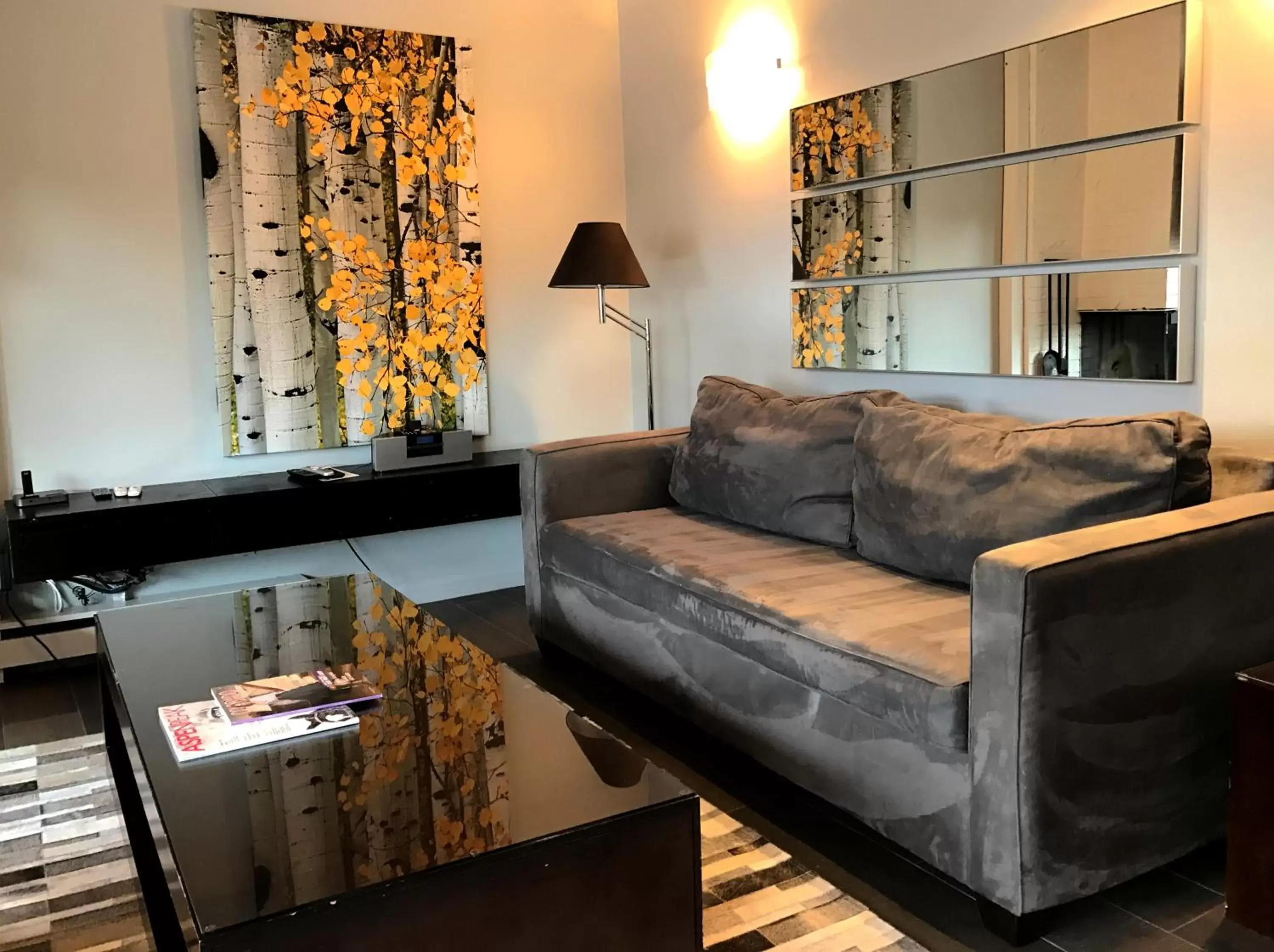 Living room, Seating Area in Aspen Square Condominium Hotel