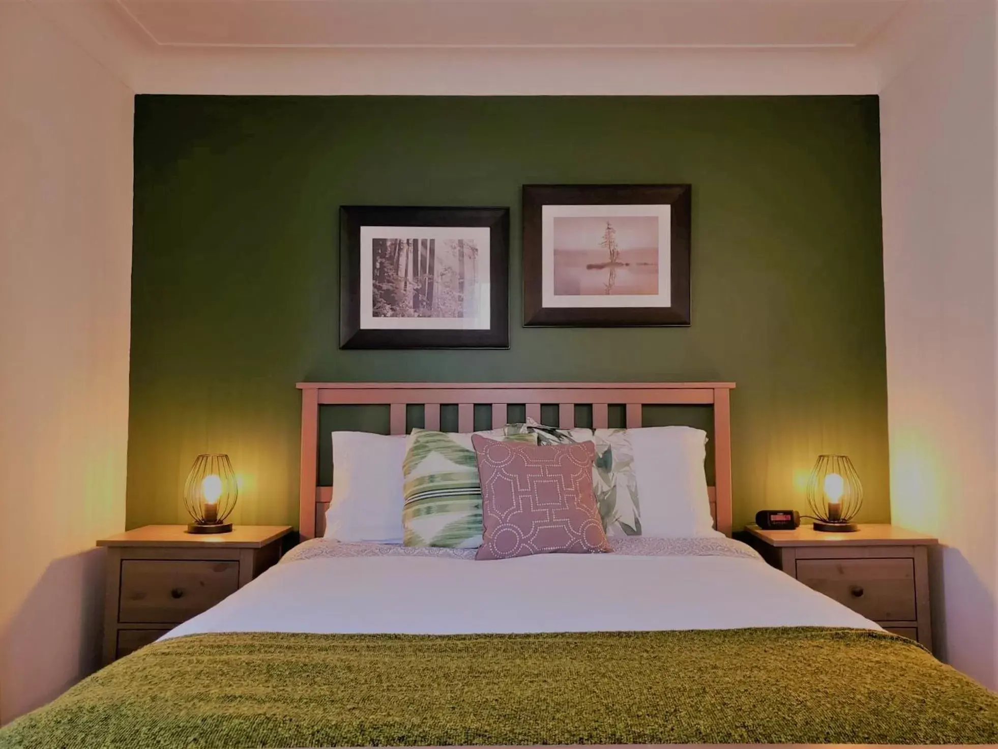 Bedroom, Bed in Auberge du Vignoble Bromont