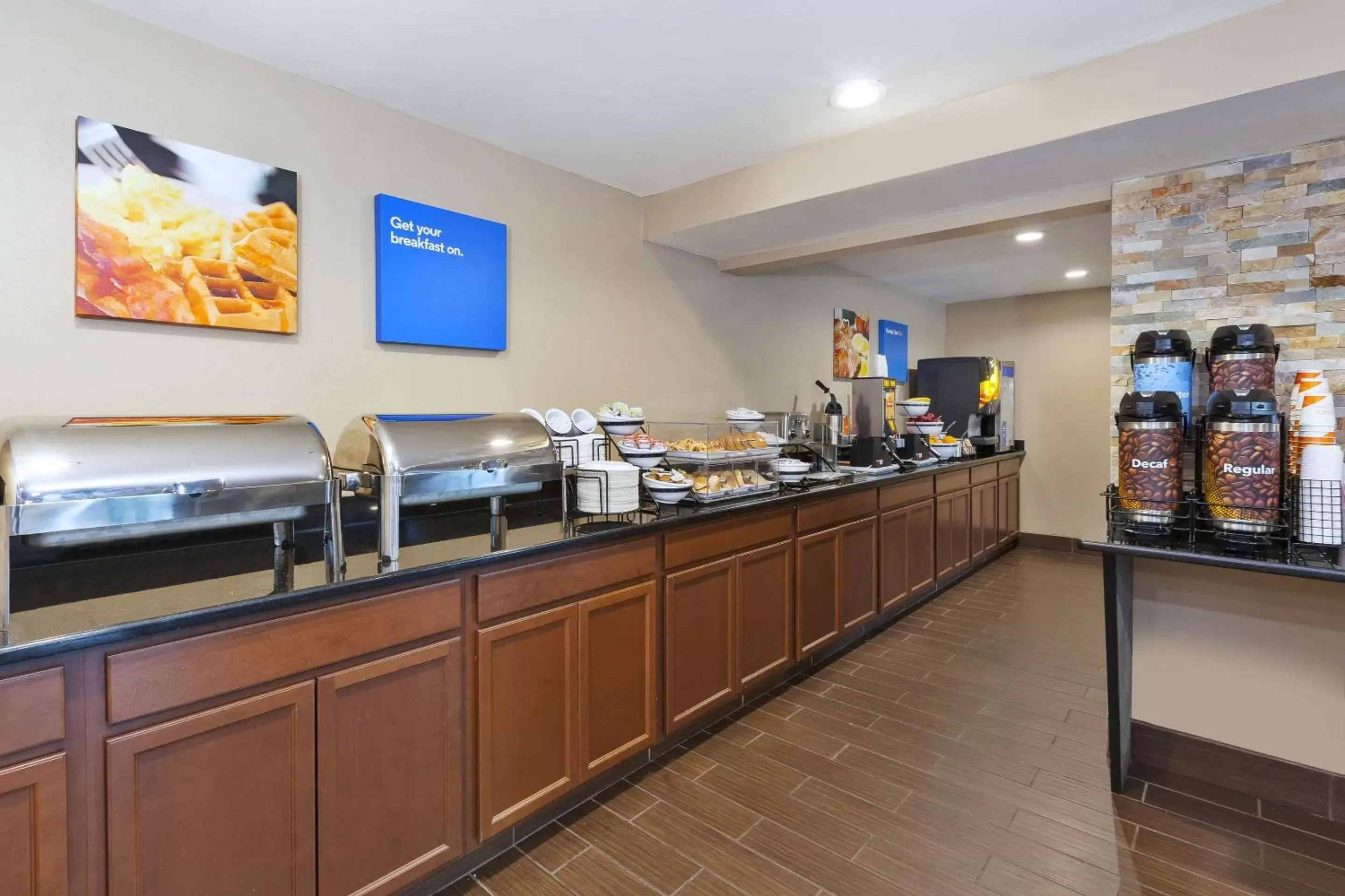 Restaurant/Places to Eat in Comfort Inn & Suites Taylor