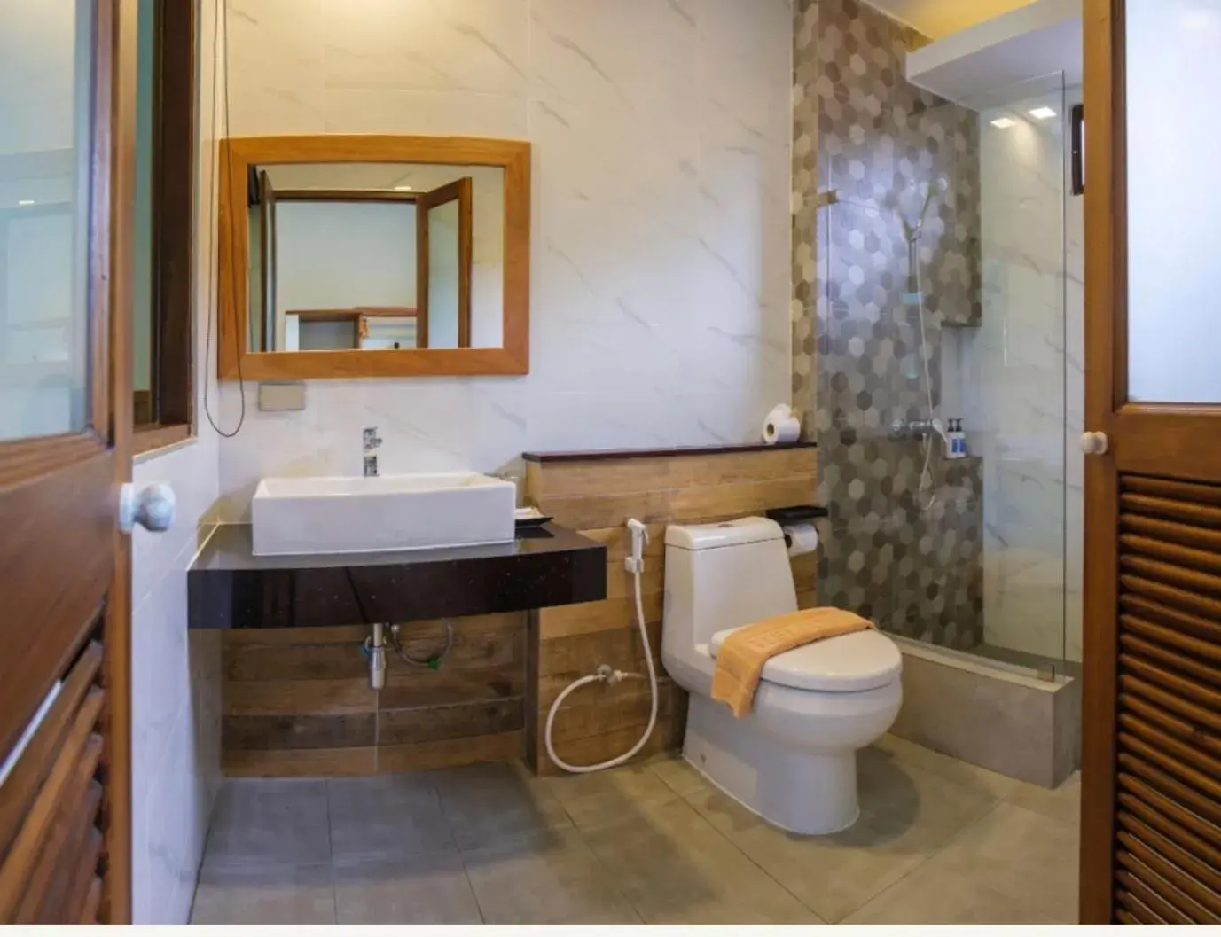 Bathroom in Southern Lanta Resort - SHA Extra Plus