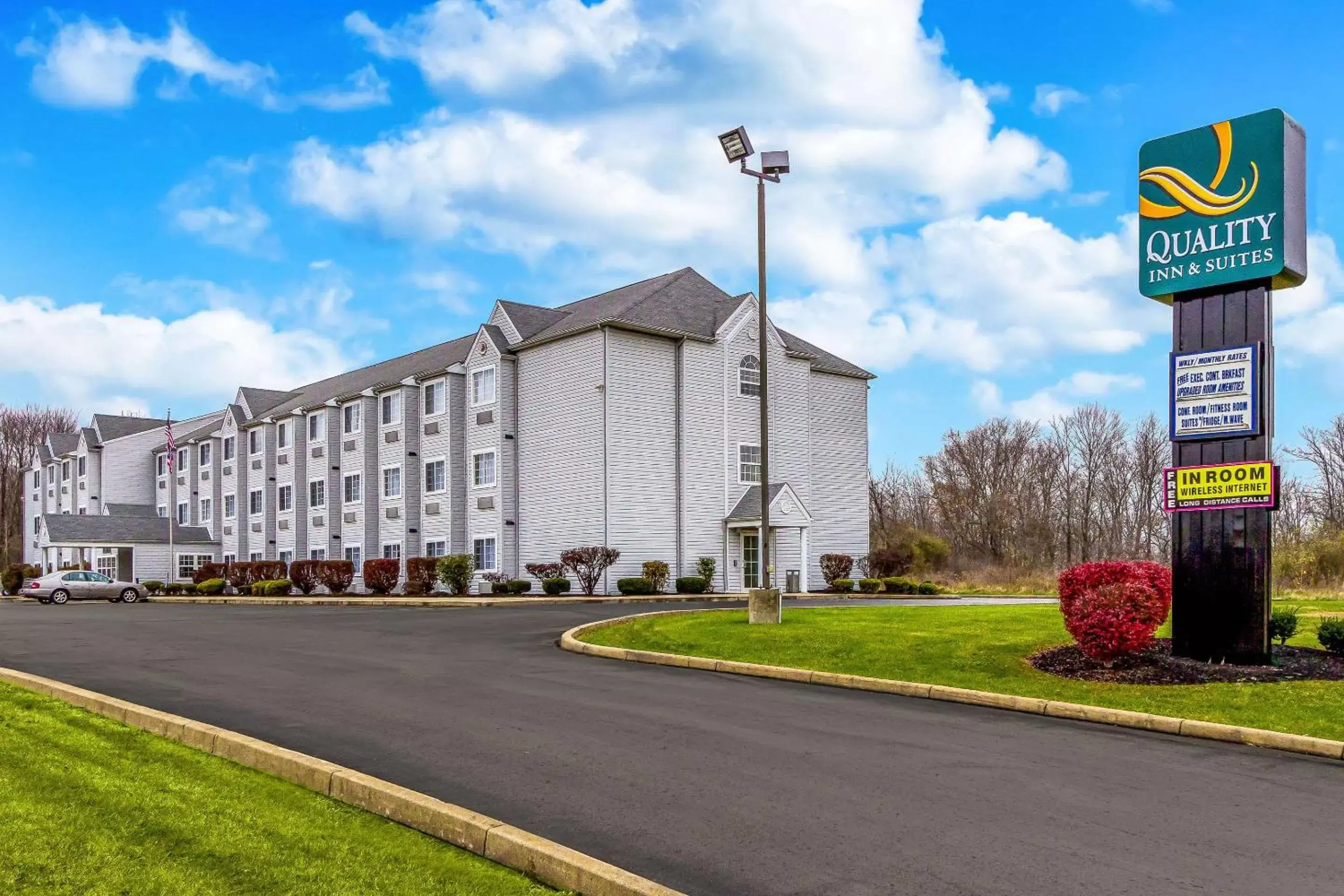 Property building in Quality Inn & Suites North Lima - Boardman