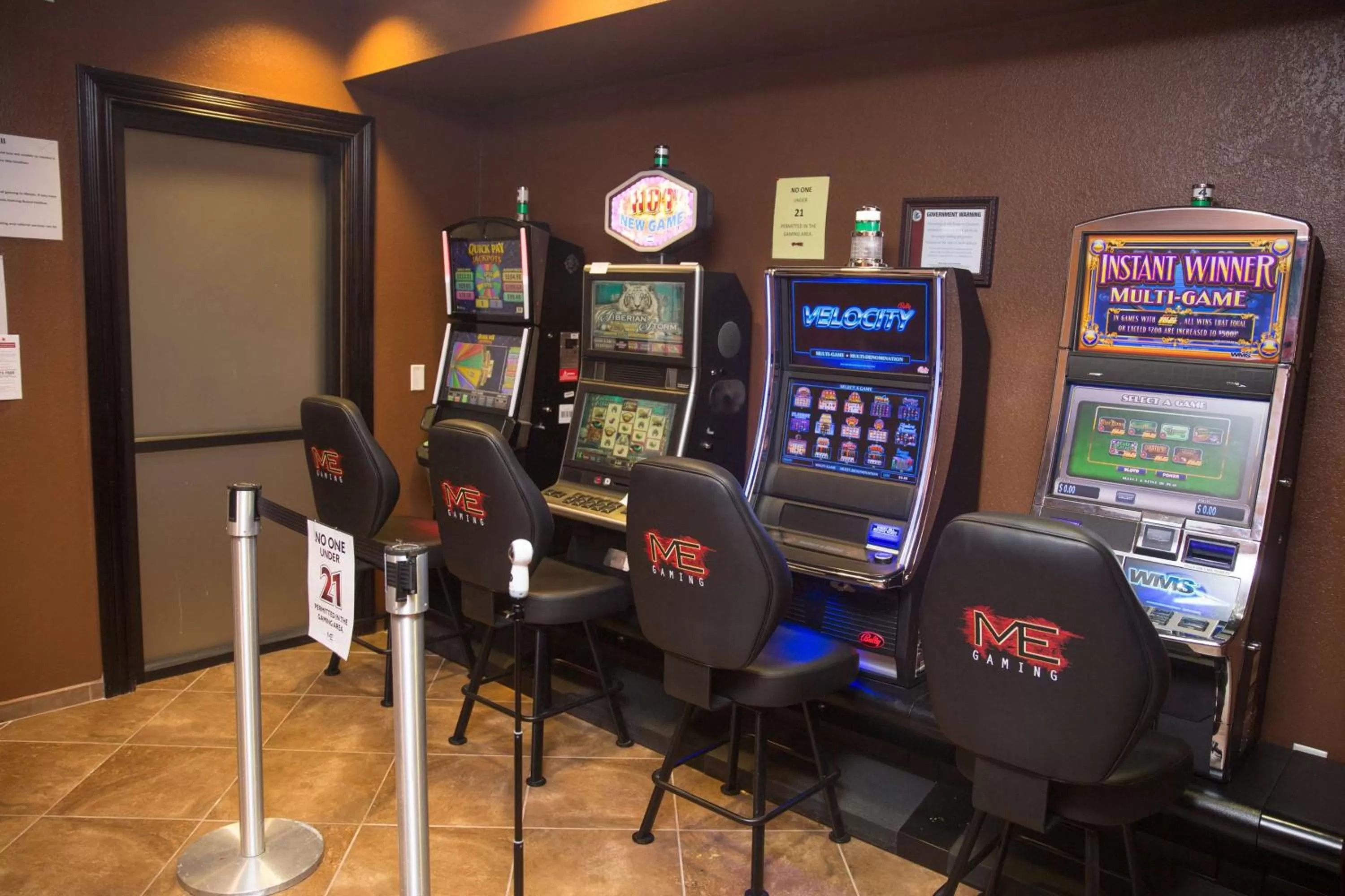 Game Room in Parke Regency Hotel & Conf Ctr., BW Signature Collection