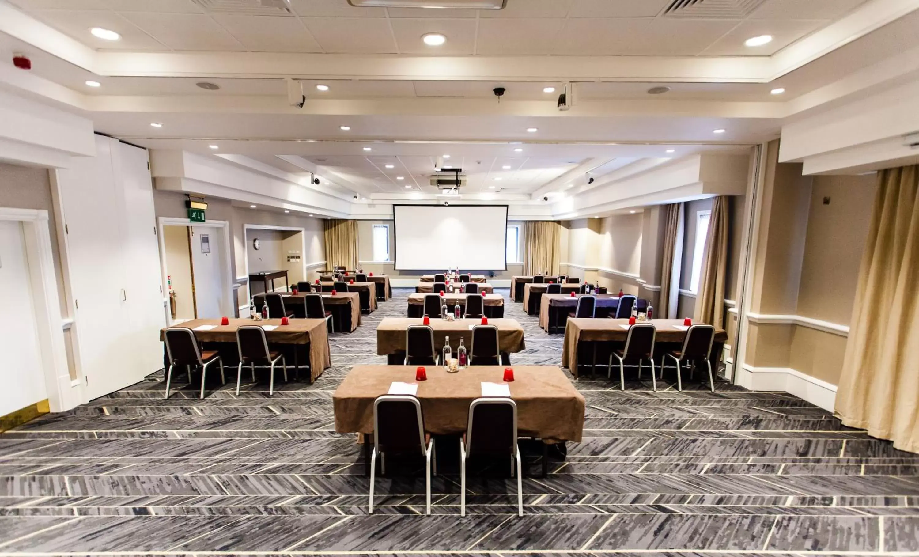 Meeting/conference room in Crowne Plaza Leeds, an IHG Hotel