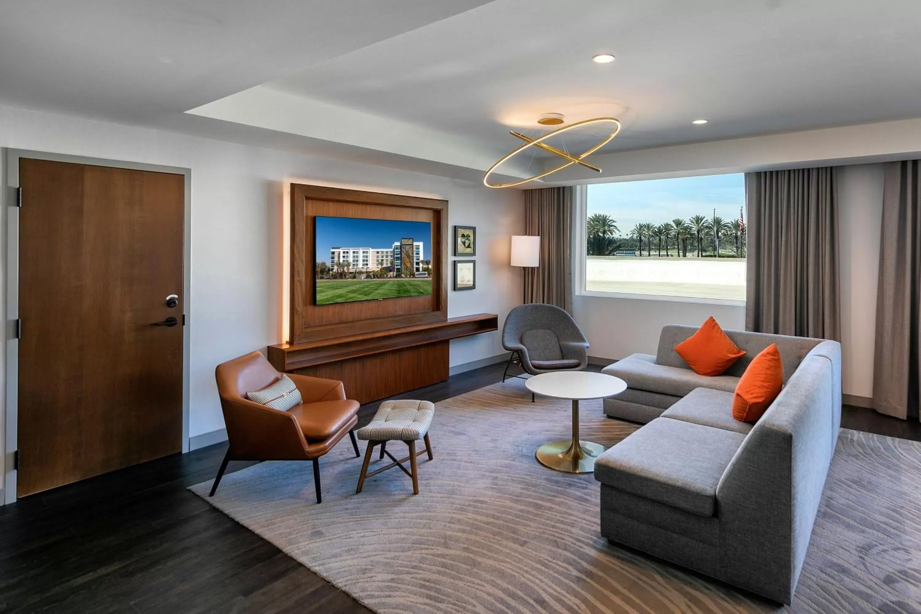 Living room, Seating Area in Le Méridien Pasadena Arcadia