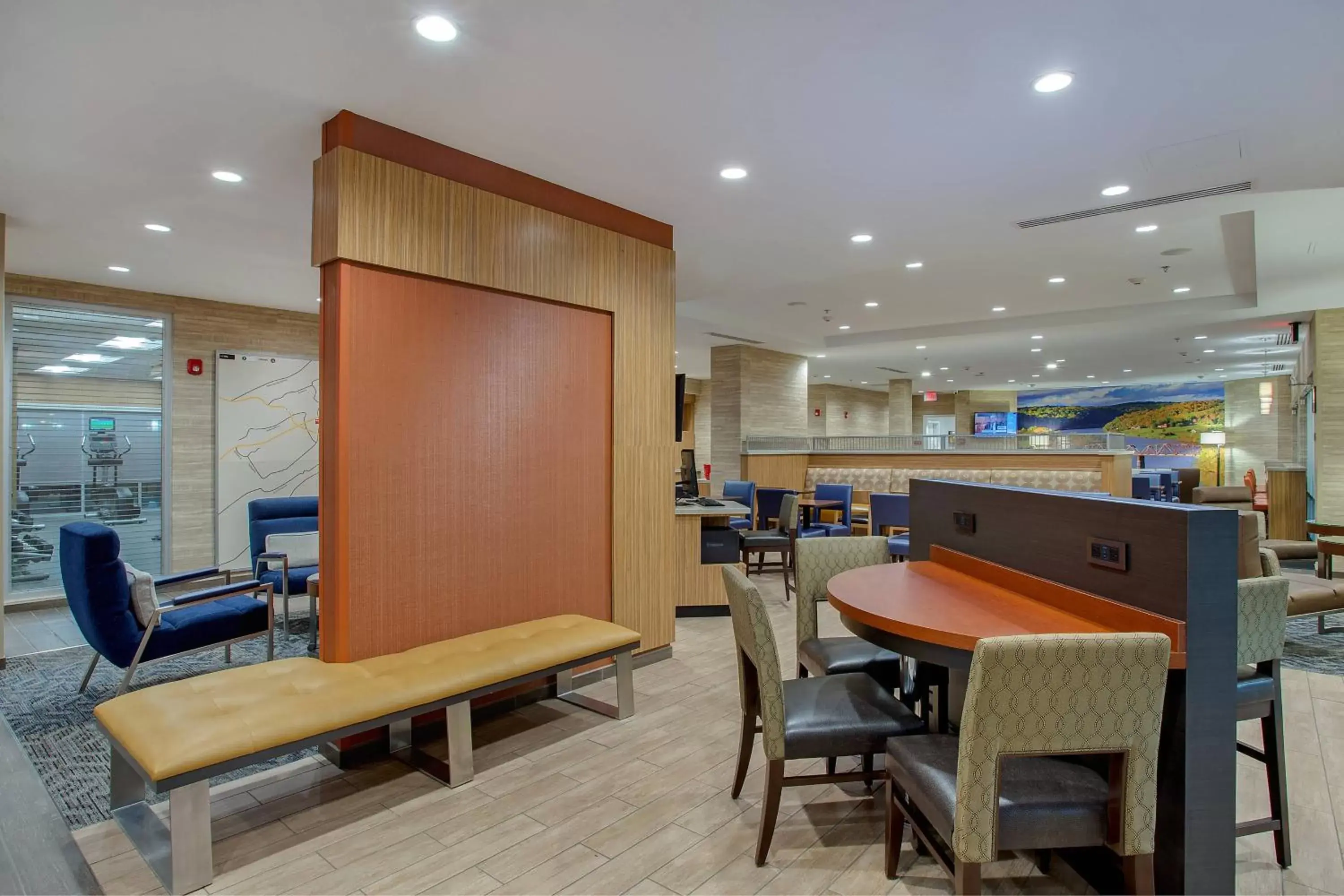 Lobby or reception, Restaurant/Places to Eat in TownePlace Suites by Marriott Knoxville Oak Ridge