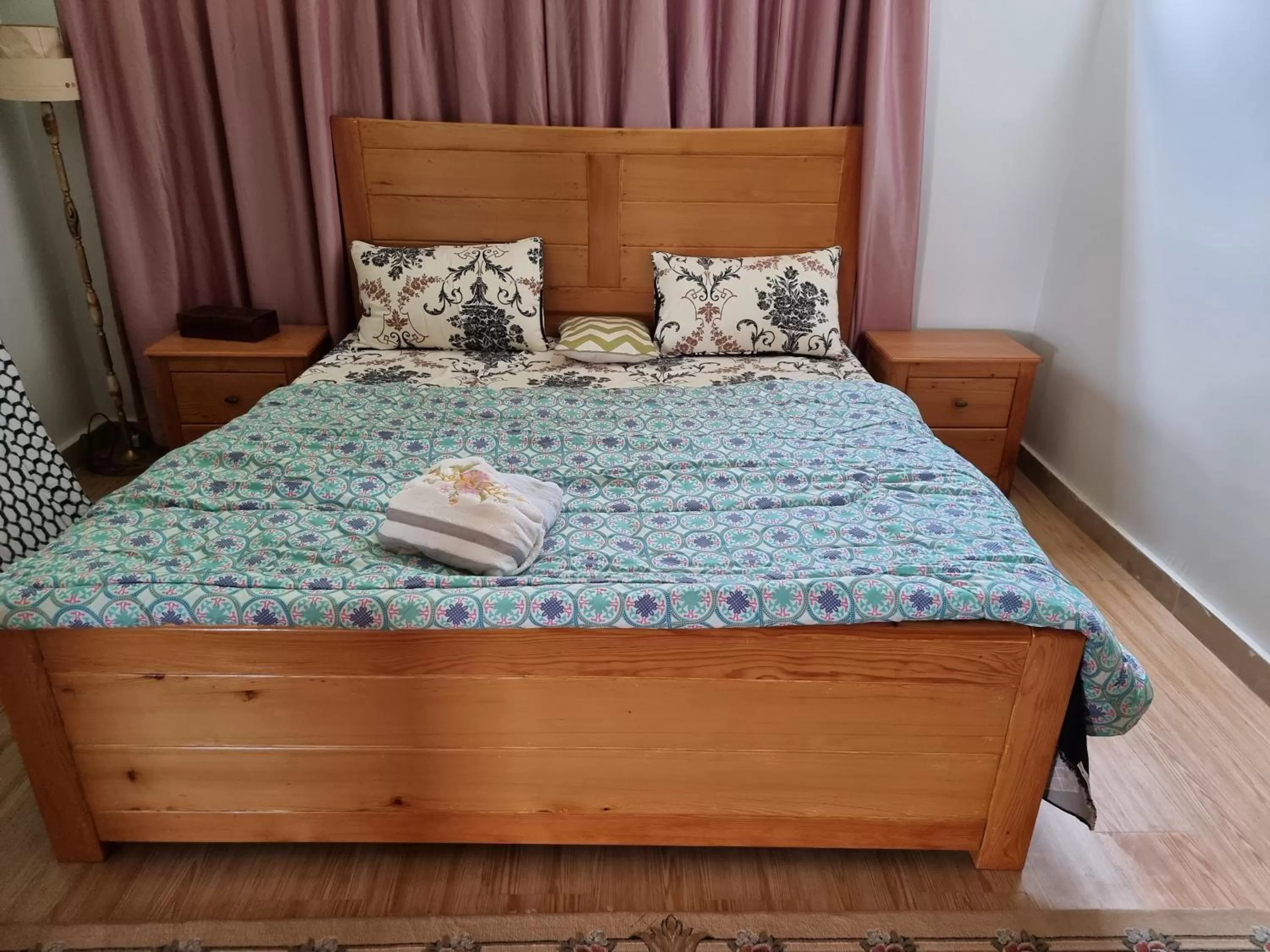 Bed in Srinagar Homes