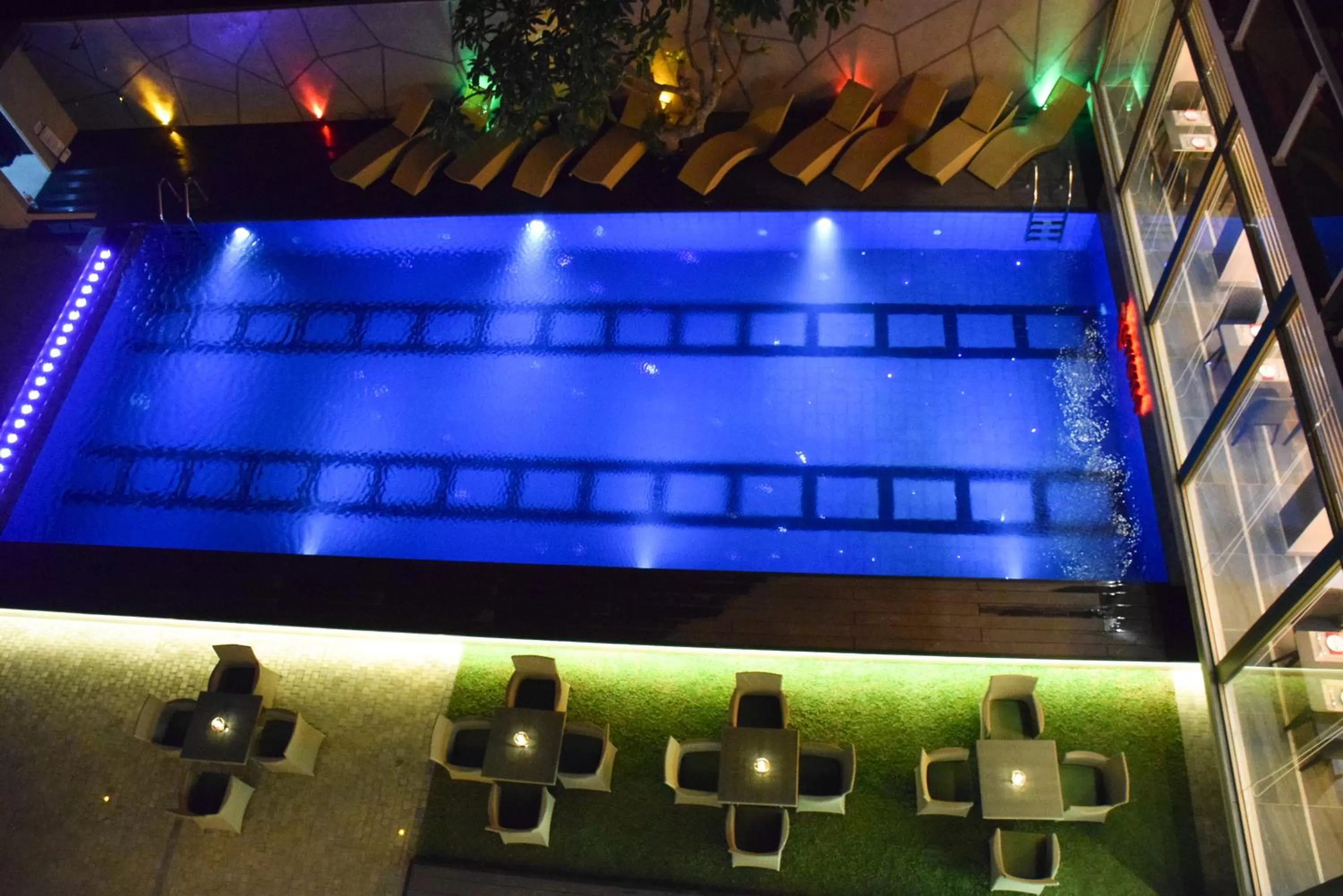 Pool view in Ruvisha Beach Hotel