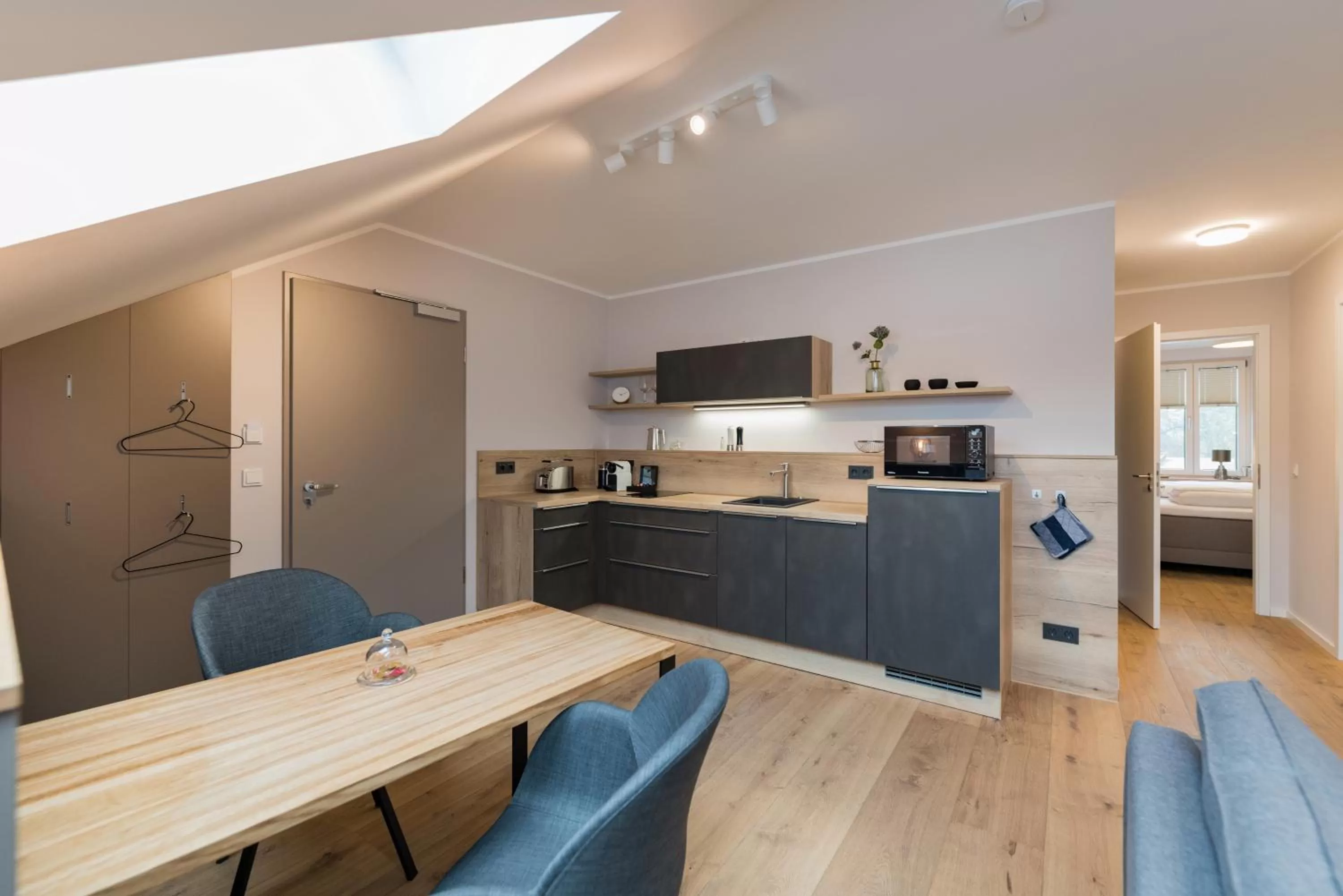 Kitchen or kitchenette in Suites MITTE - Aparthotel