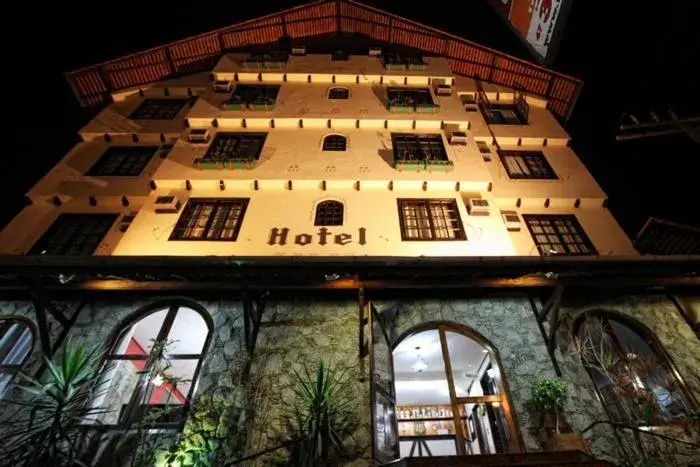 Facade/entrance, Property Building in Hotel Blumenhof