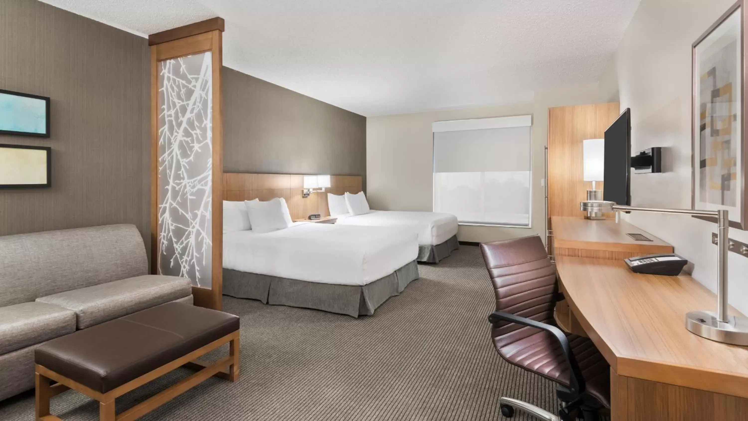 Queen Room with Two Queen Beds and Accessible Tub - Disability Access in Hyatt Place Austin/Round Rock